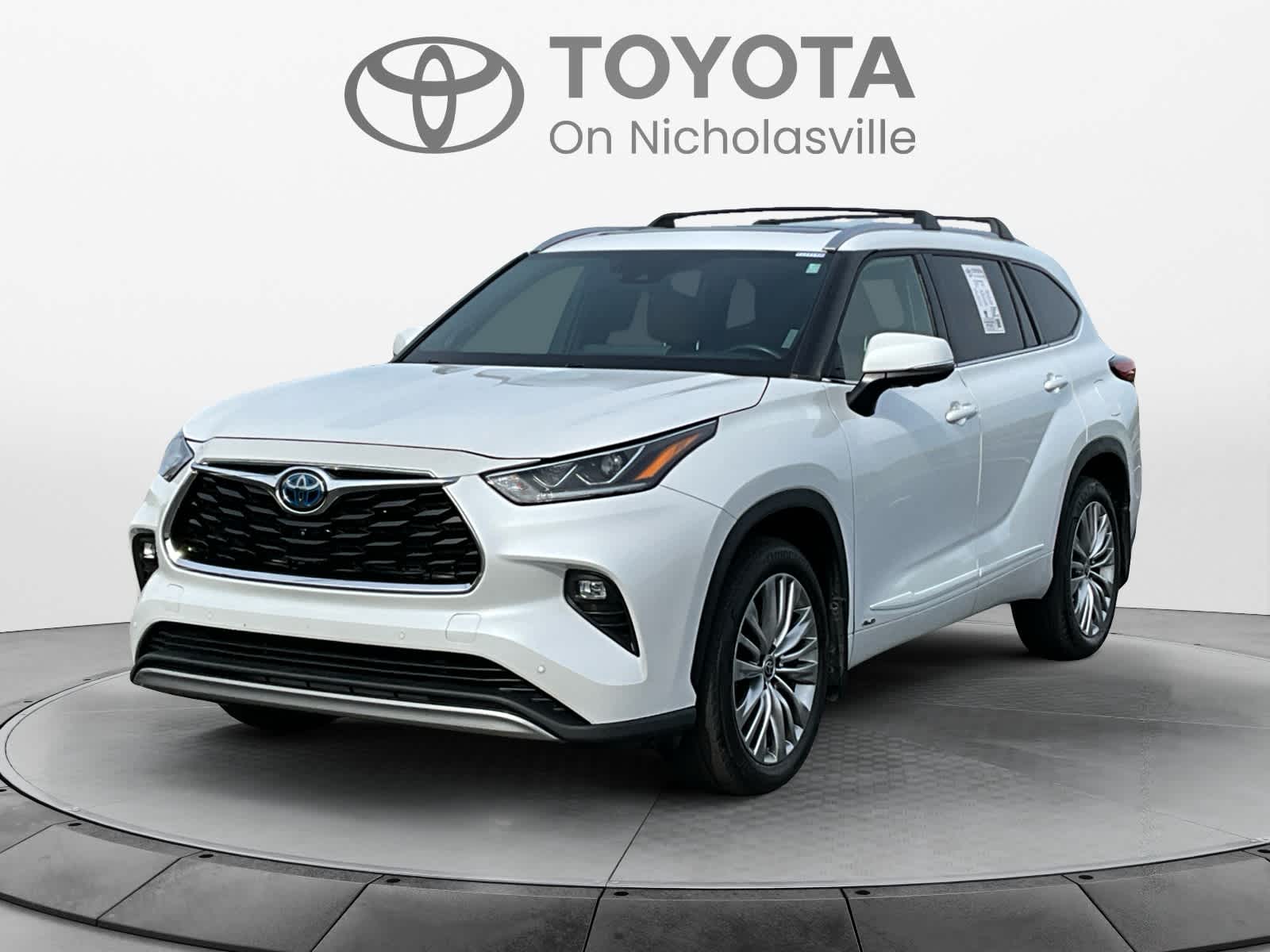 2023 Toyota Highlander Platinum