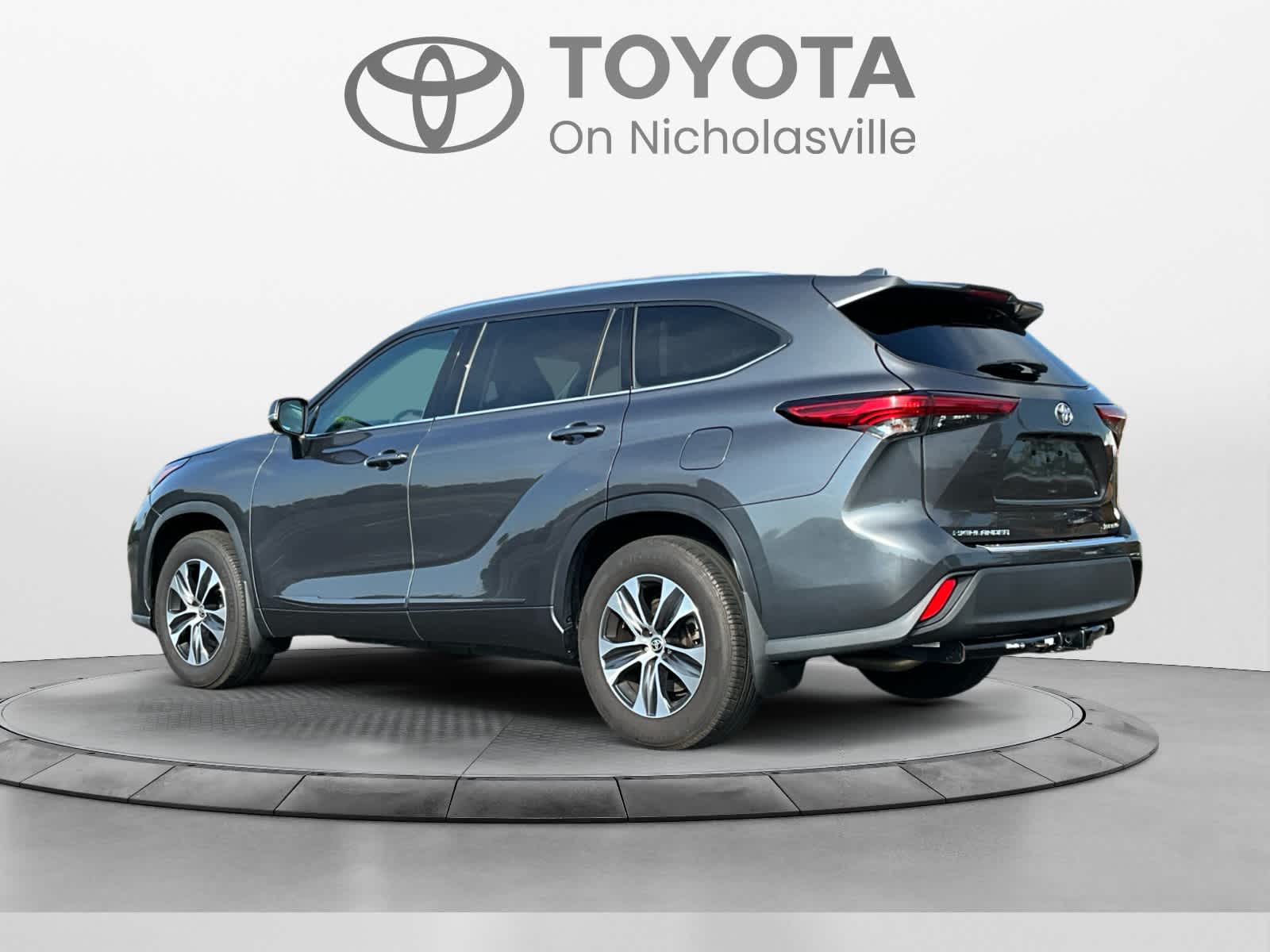 Used 2020 Toyota Highlander SUV