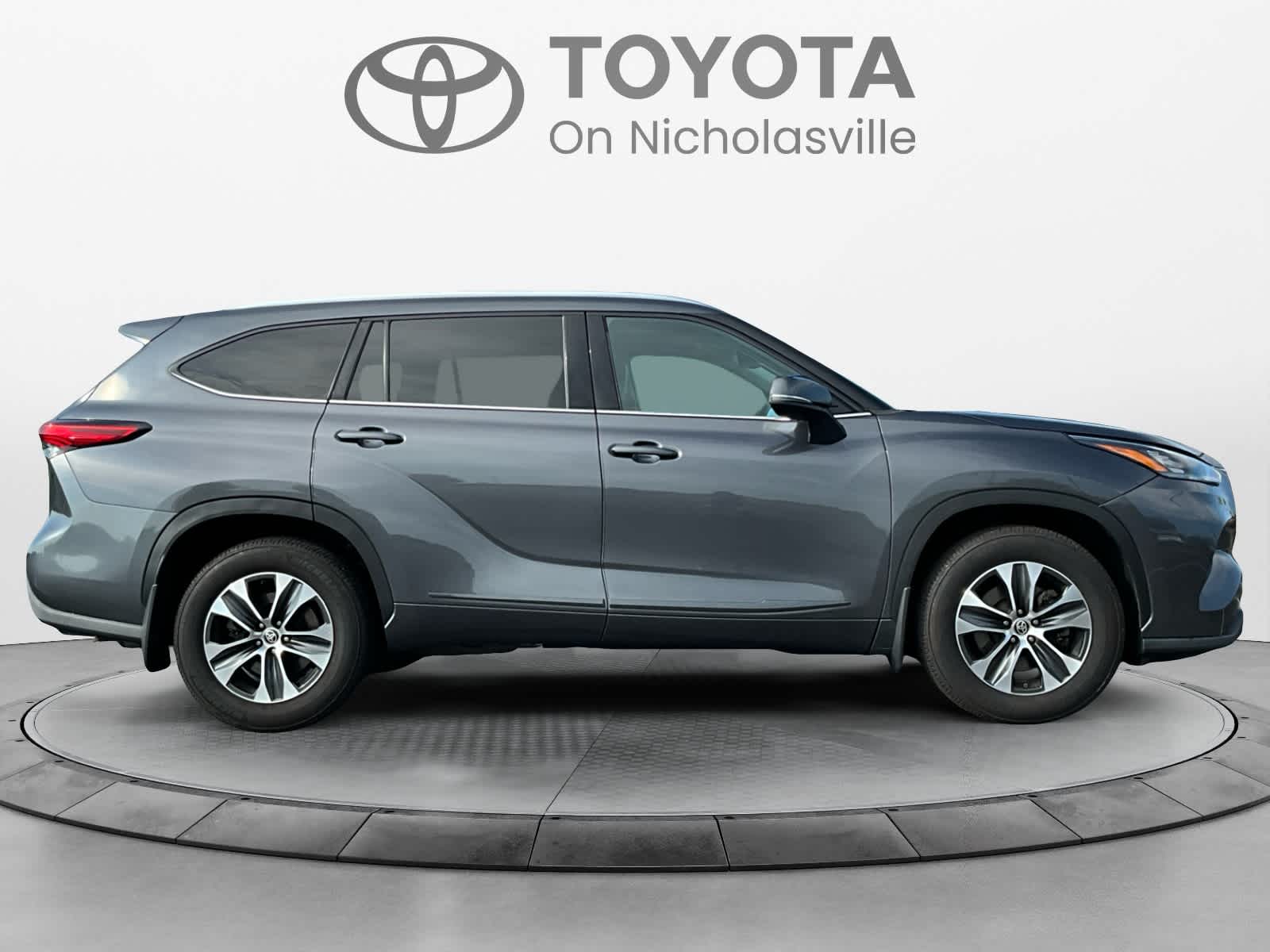 Used 2020 Toyota Highlander SUV