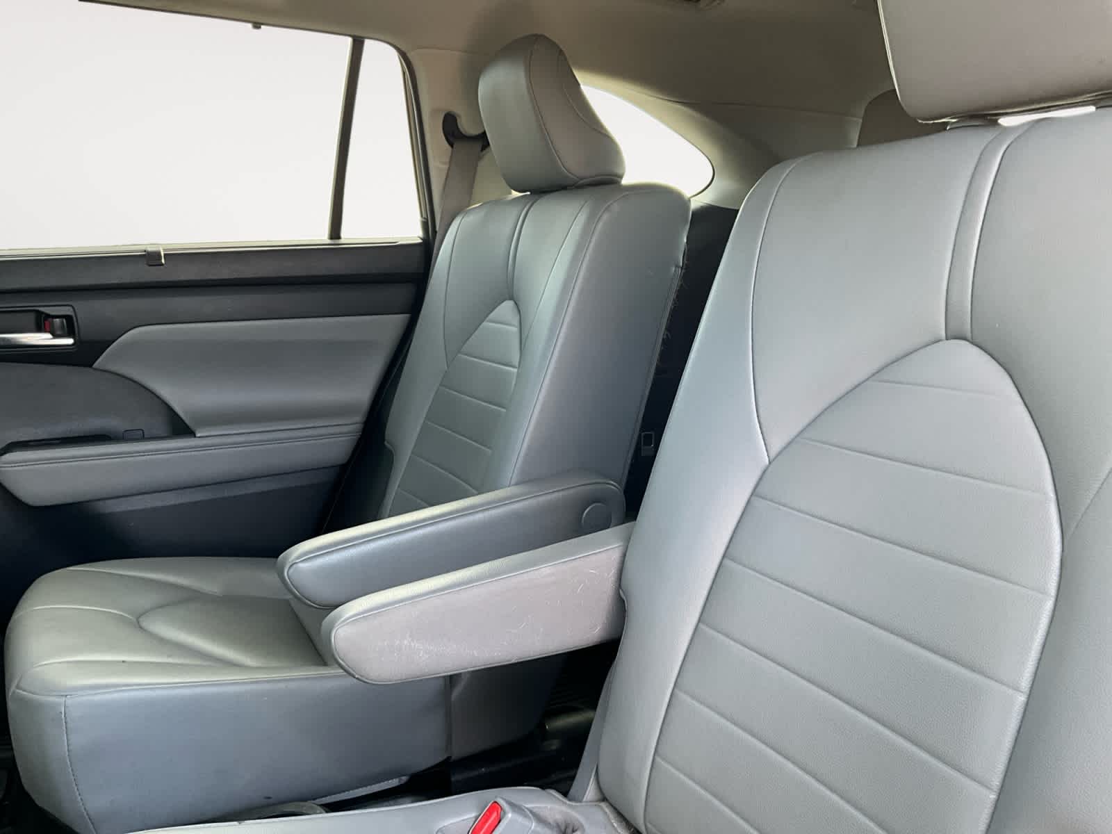 Used 2020 Toyota Highlander SUV