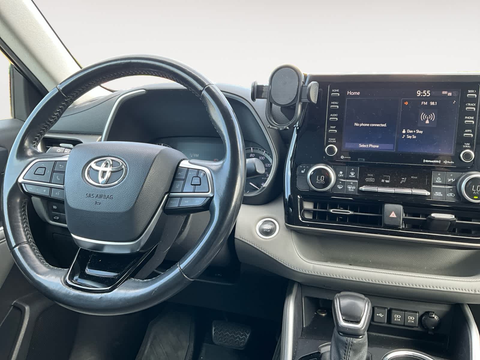 Used 2020 Toyota Highlander SUV