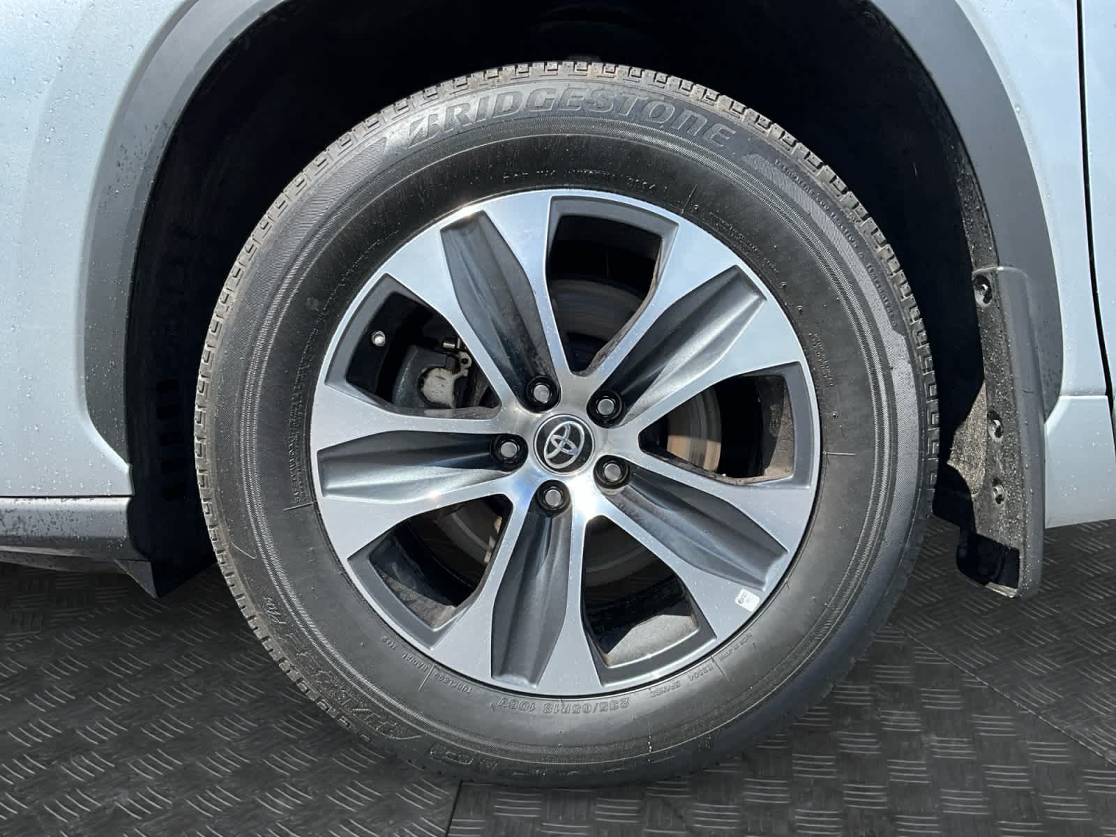 Used 2023 Toyota Highlander SUV