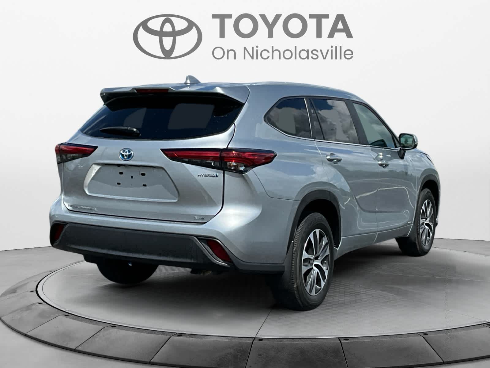 Used 2023 Toyota Highlander SUV