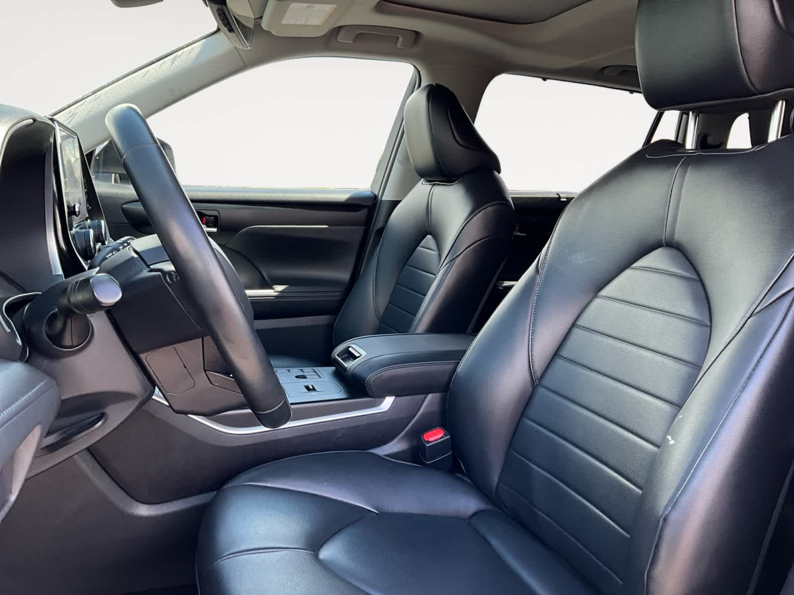 Used 2023 Toyota Highlander SUV