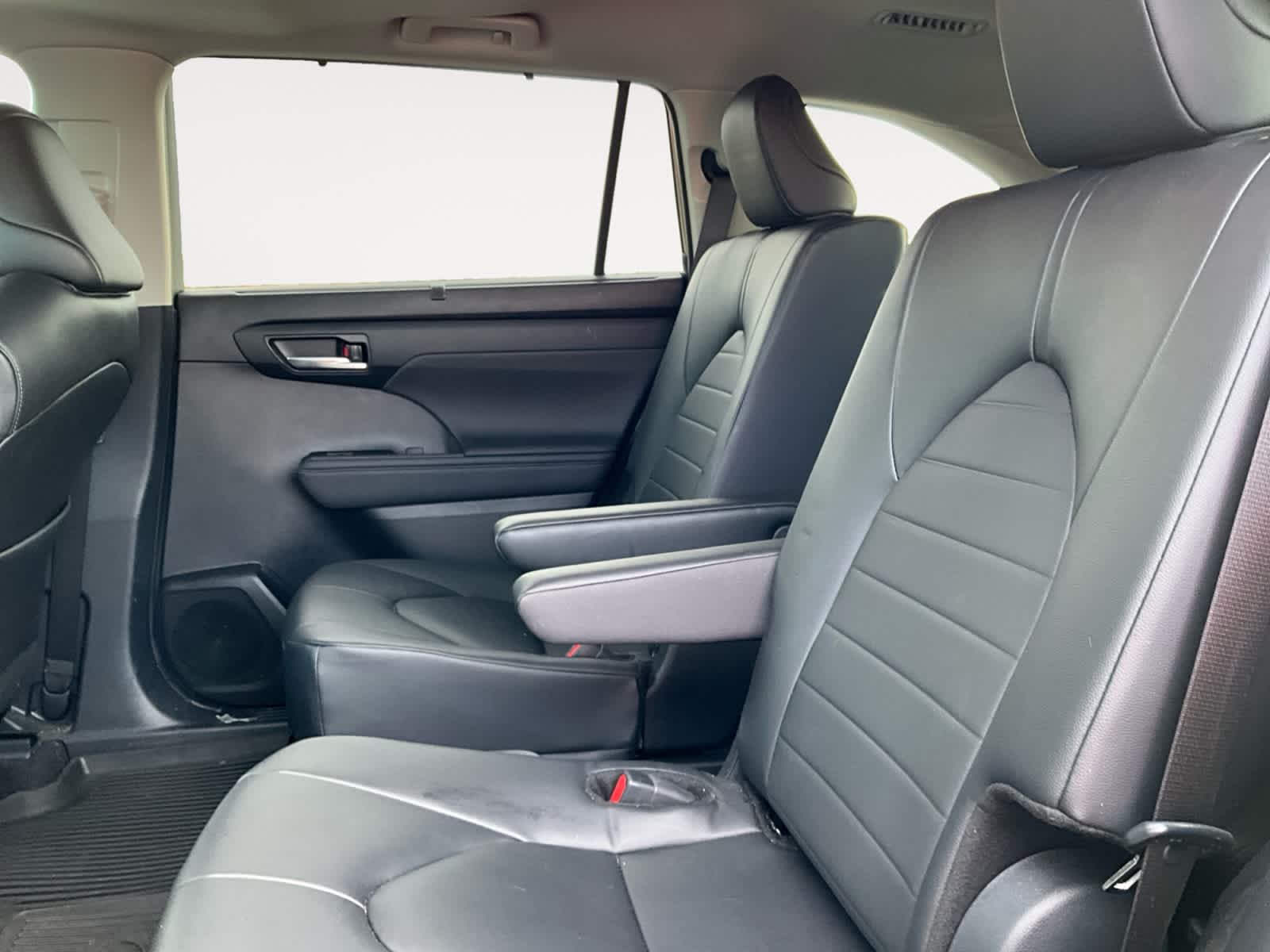 Used 2024 Toyota Highlander SUV