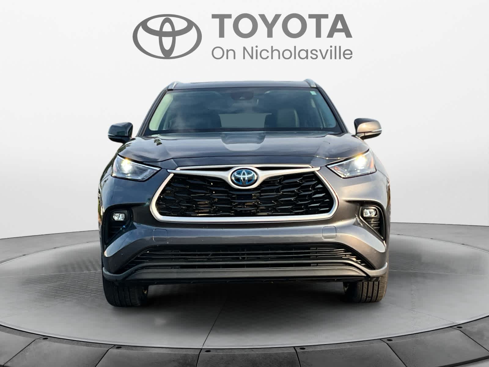 Used 2024 Toyota Highlander SUV