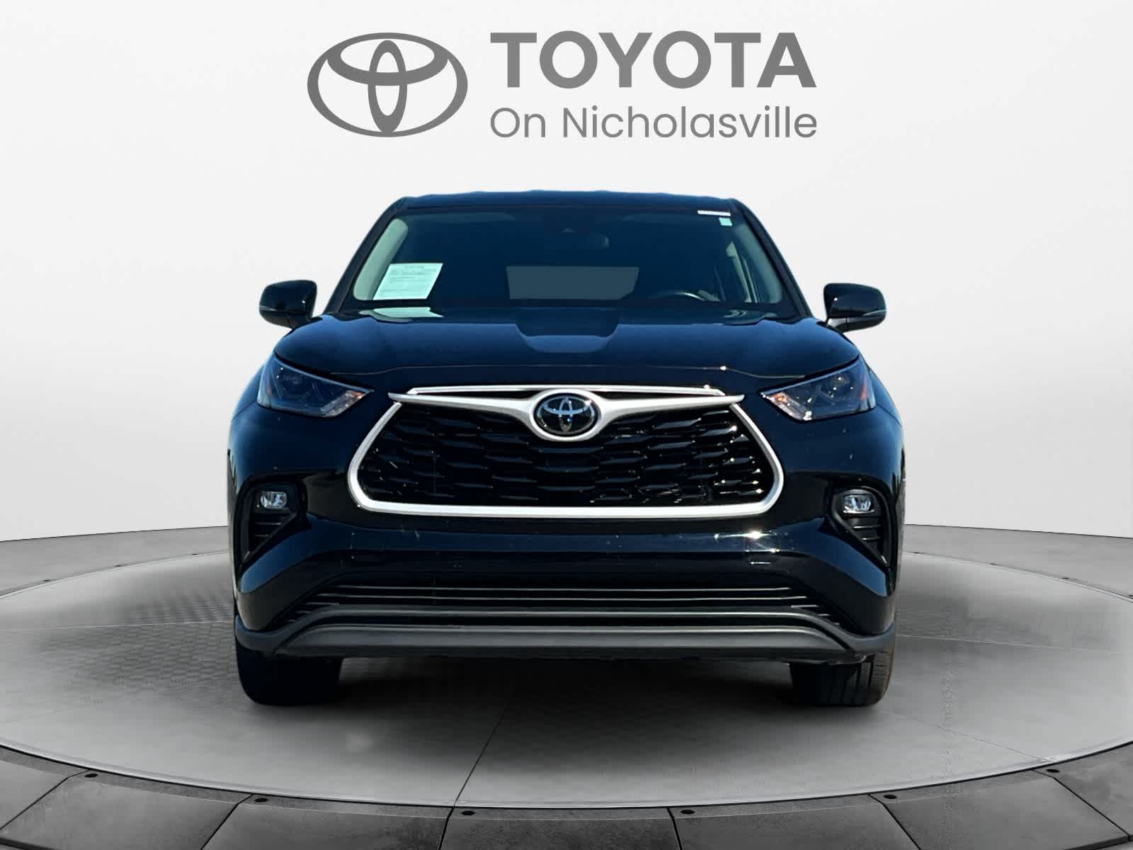 Used 2023 Toyota Highlander SUV
