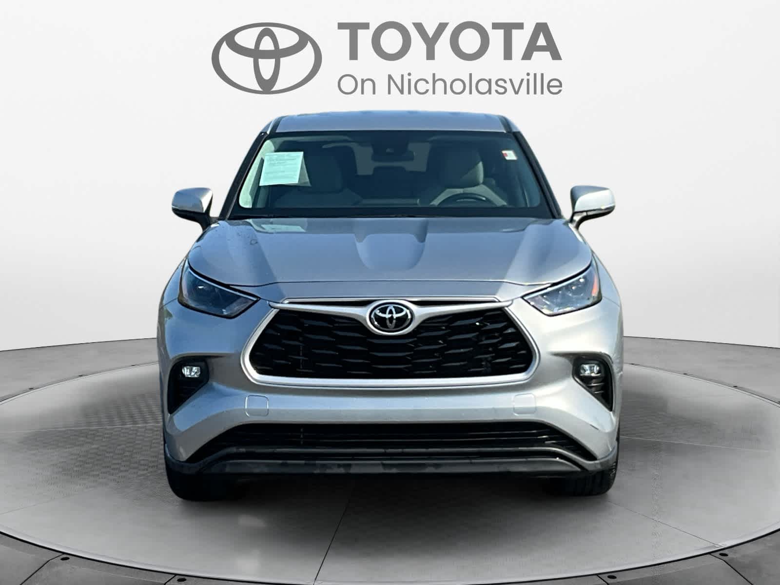 Used 2023 Toyota Highlander SUV