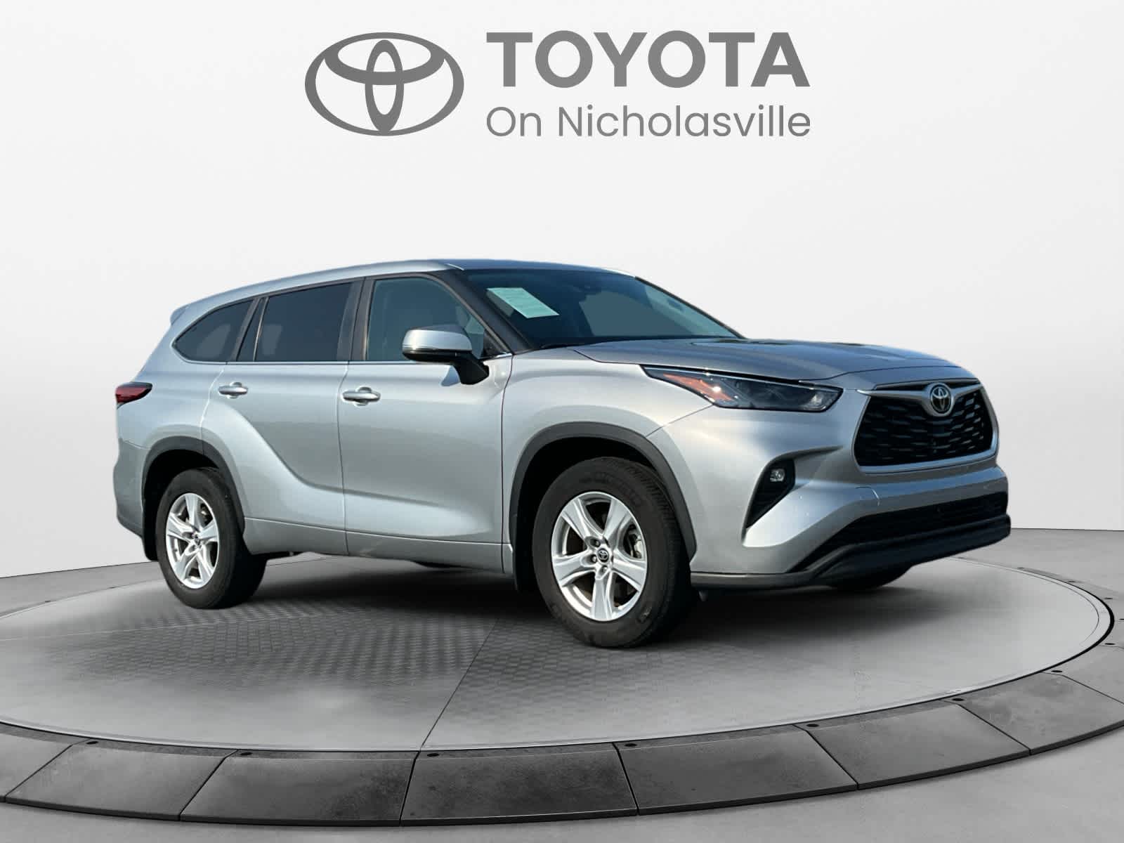 Used 2023 Toyota Highlander SUV