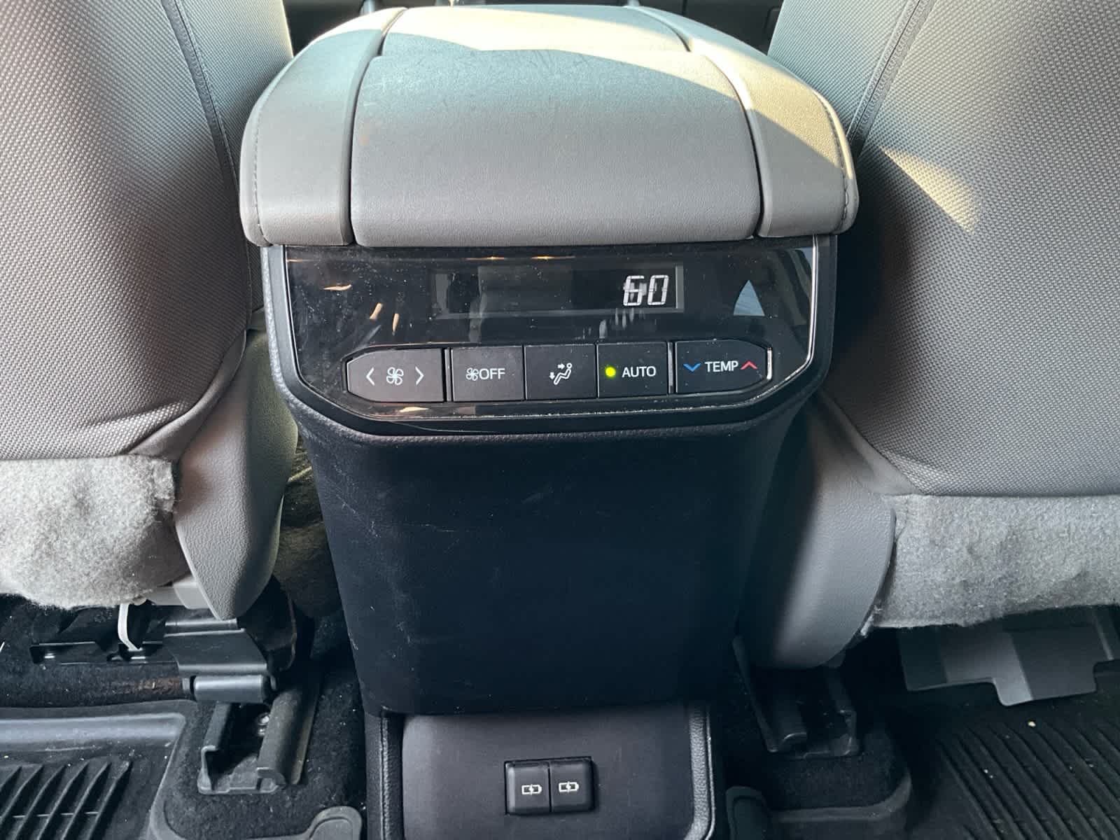 Used 2023 Toyota Highlander SUV