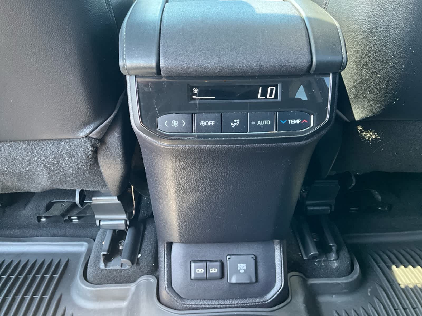 Used 2023 Toyota Highlander SUV