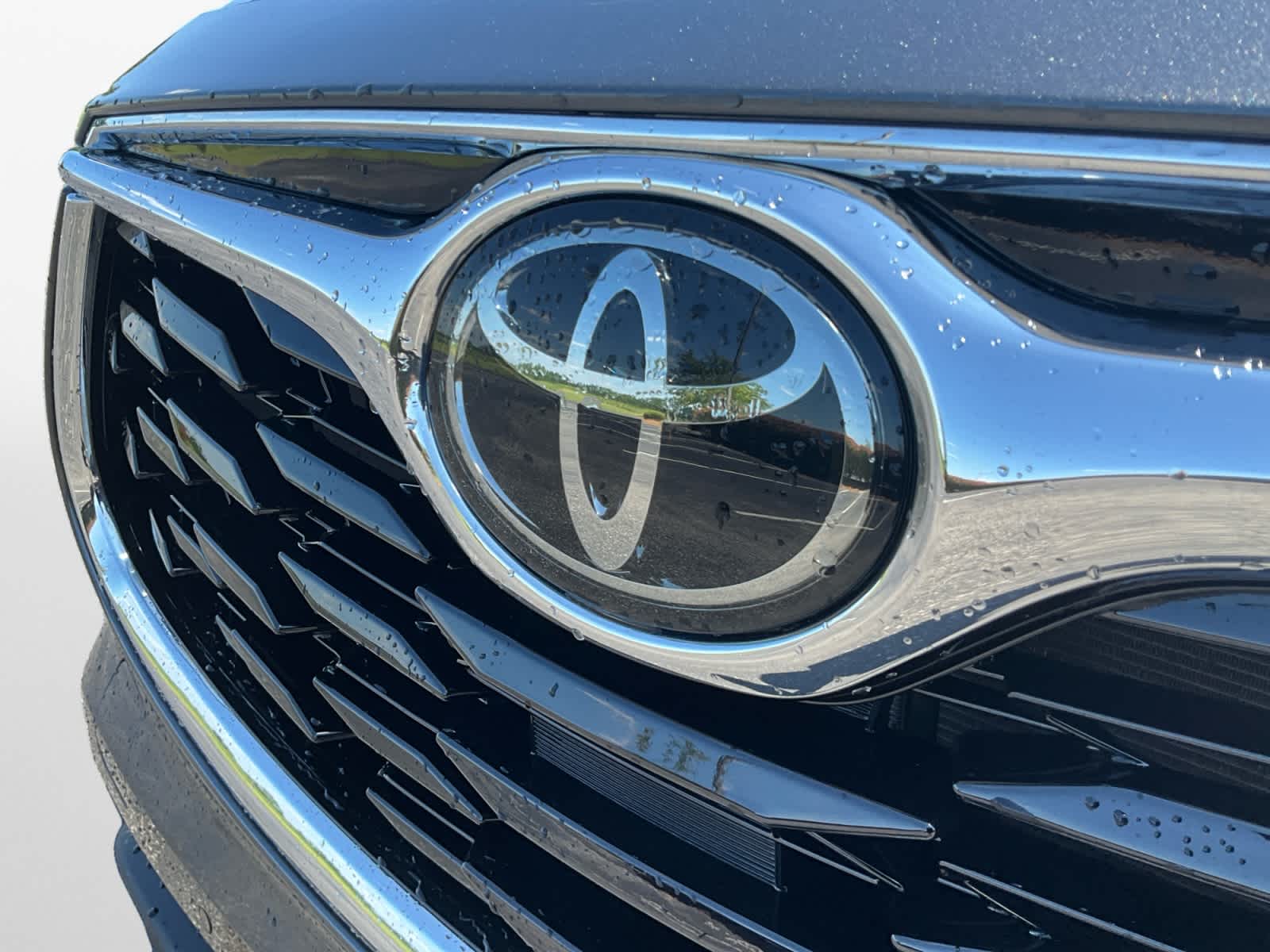 Used 2023 Toyota Highlander SUV