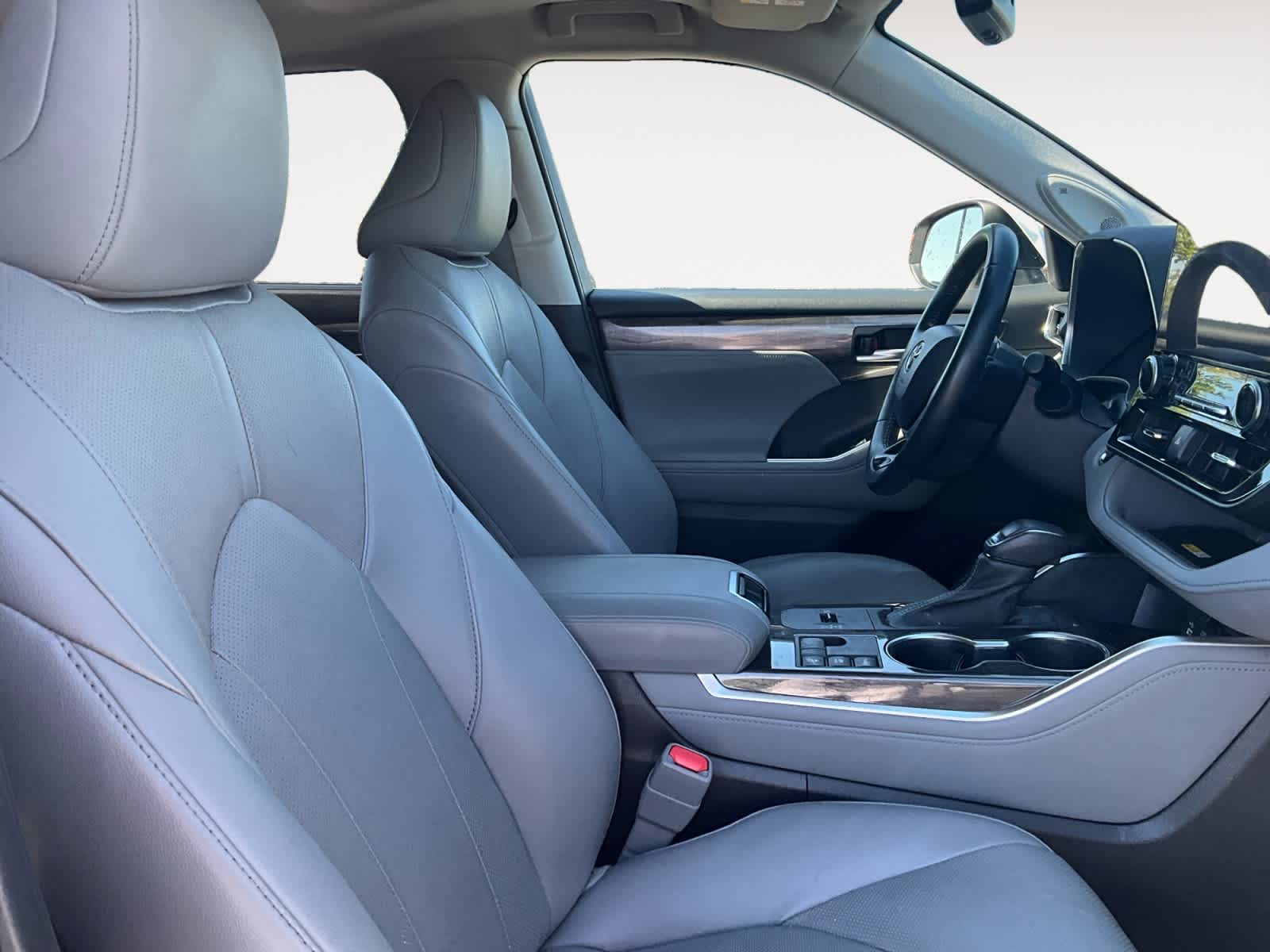 Used 2023 Toyota Highlander SUV