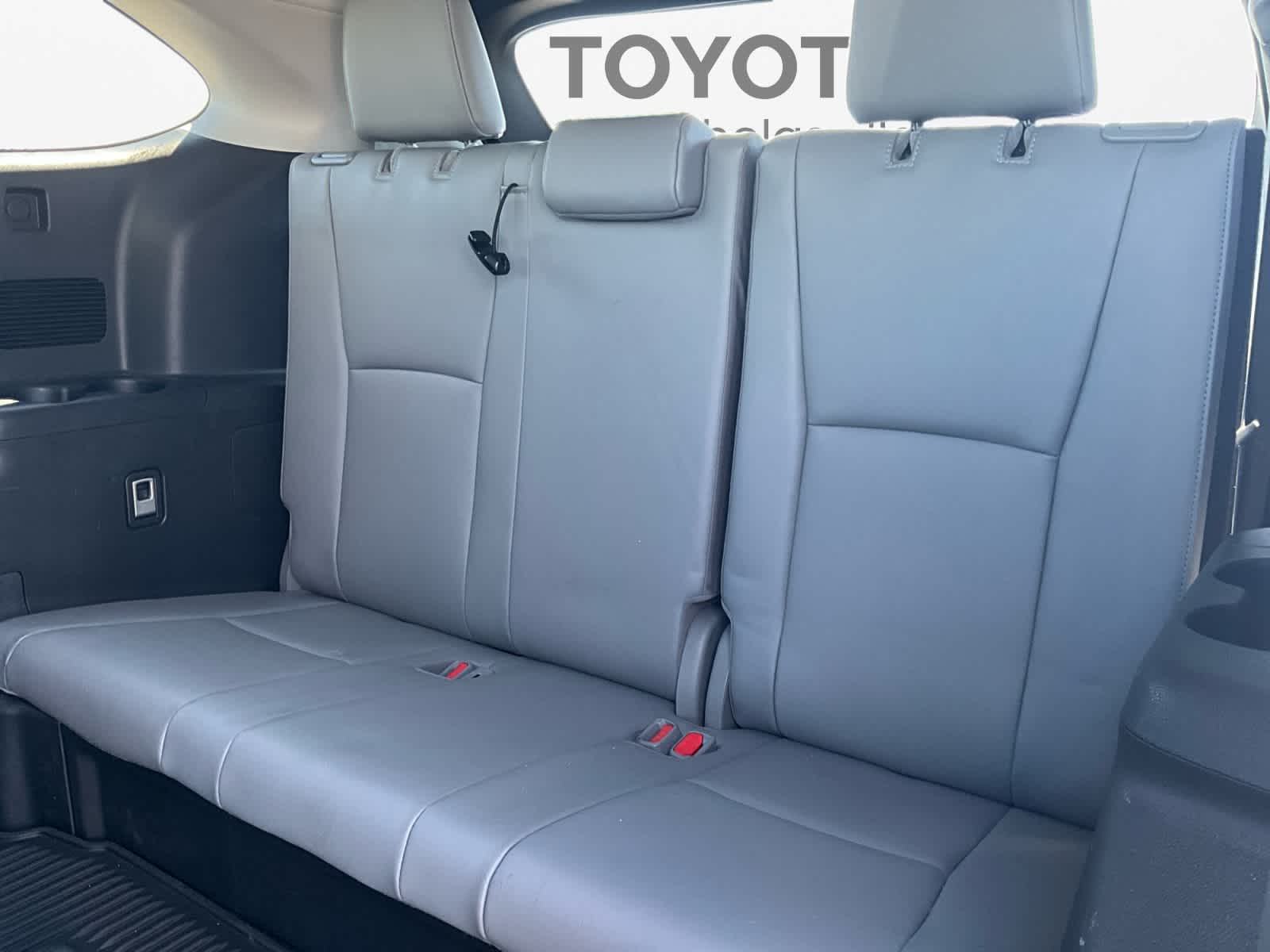 Used 2023 Toyota Highlander SUV