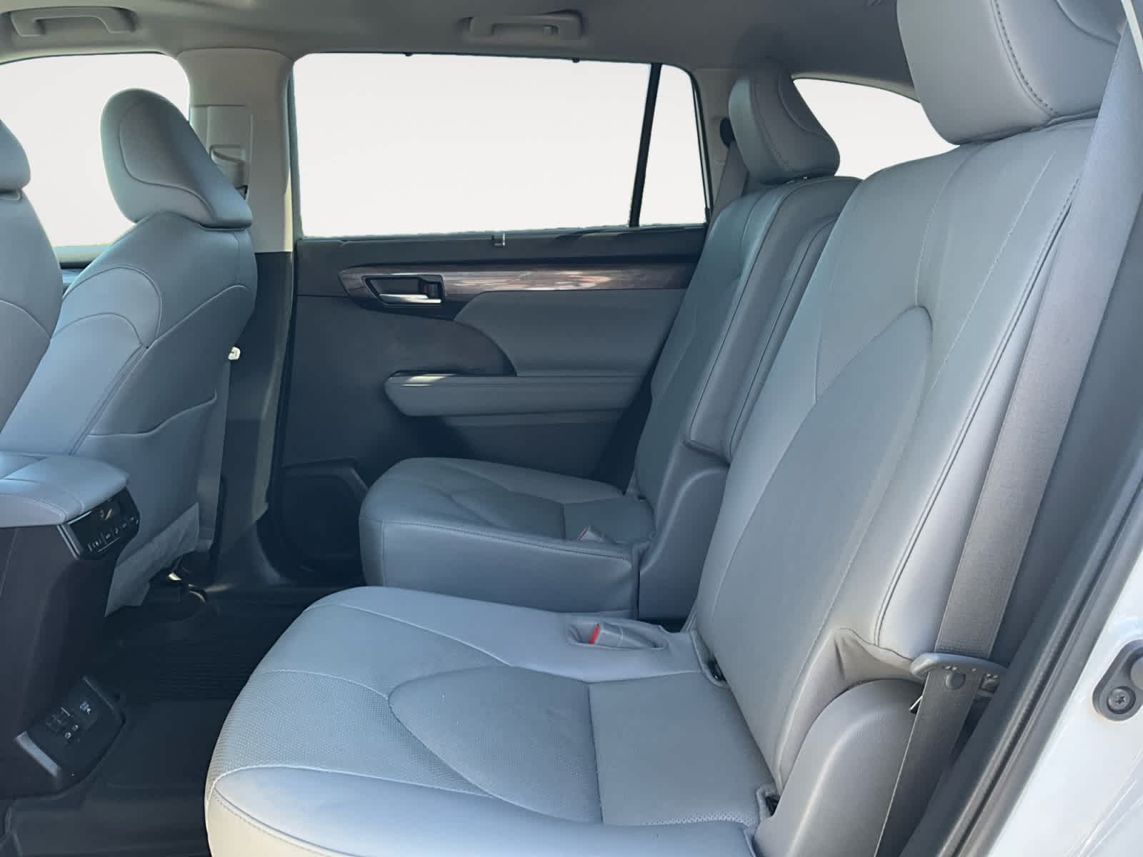 Used 2023 Toyota Highlander SUV