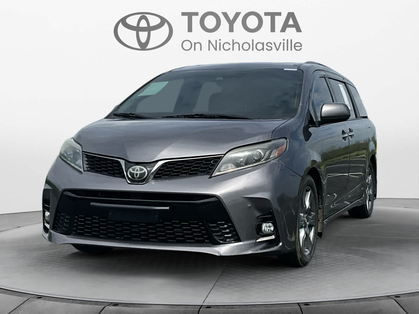 Predawn Gray Mica 2018 Toyota Sienna SE Premium 8-Passenger FWD Minivan Front-Wheel Drive 8-Speed Automatic