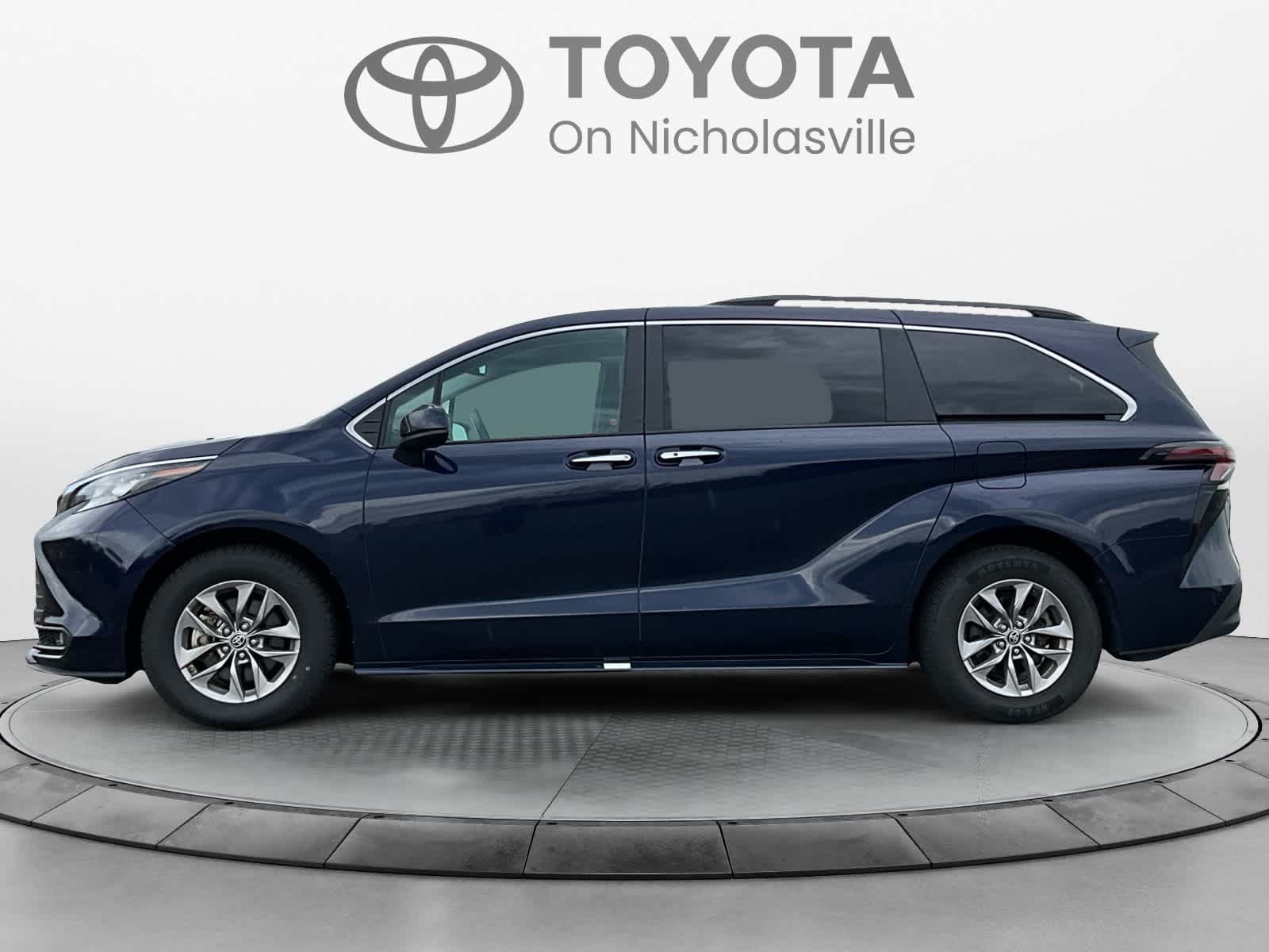 Used 2025 Toyota Sienna Van