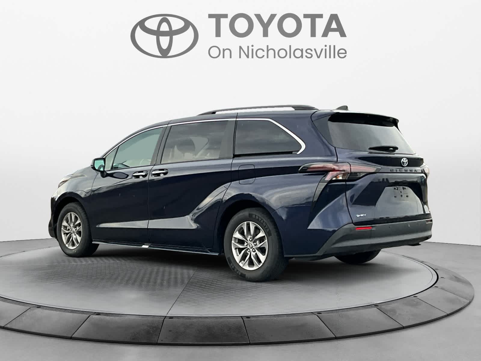 Used 2025 Toyota Sienna Van