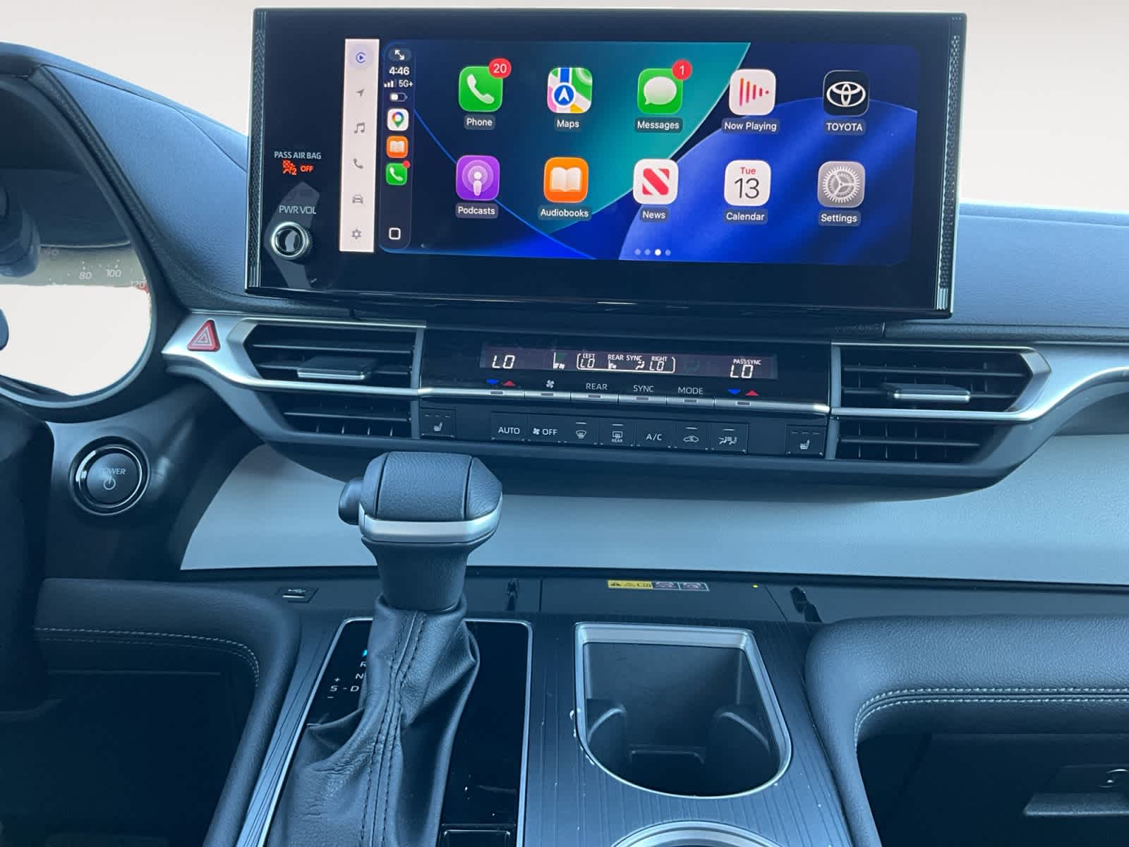 Used 2025 Toyota Sienna Van