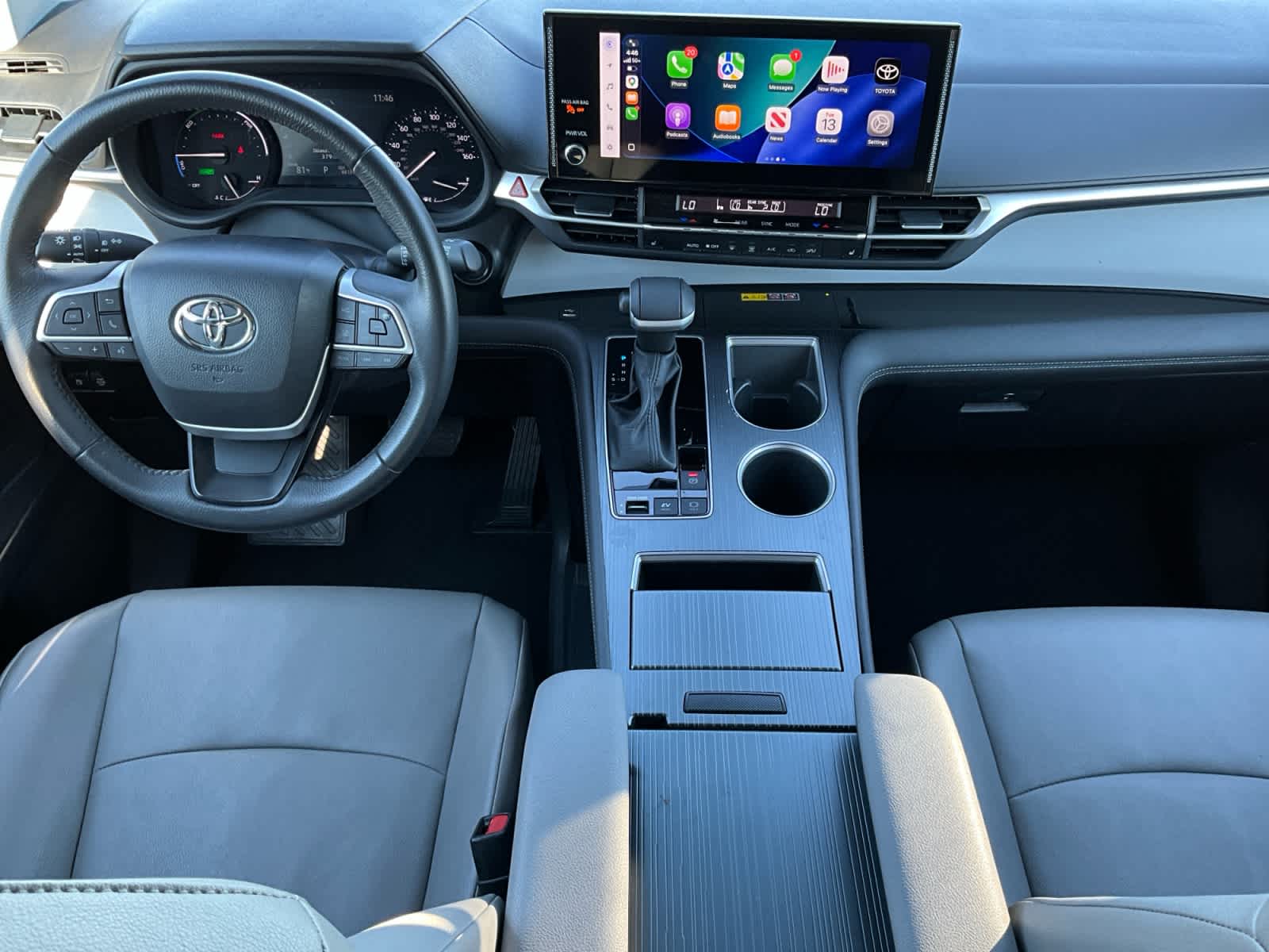 Used 2025 Toyota Sienna Van