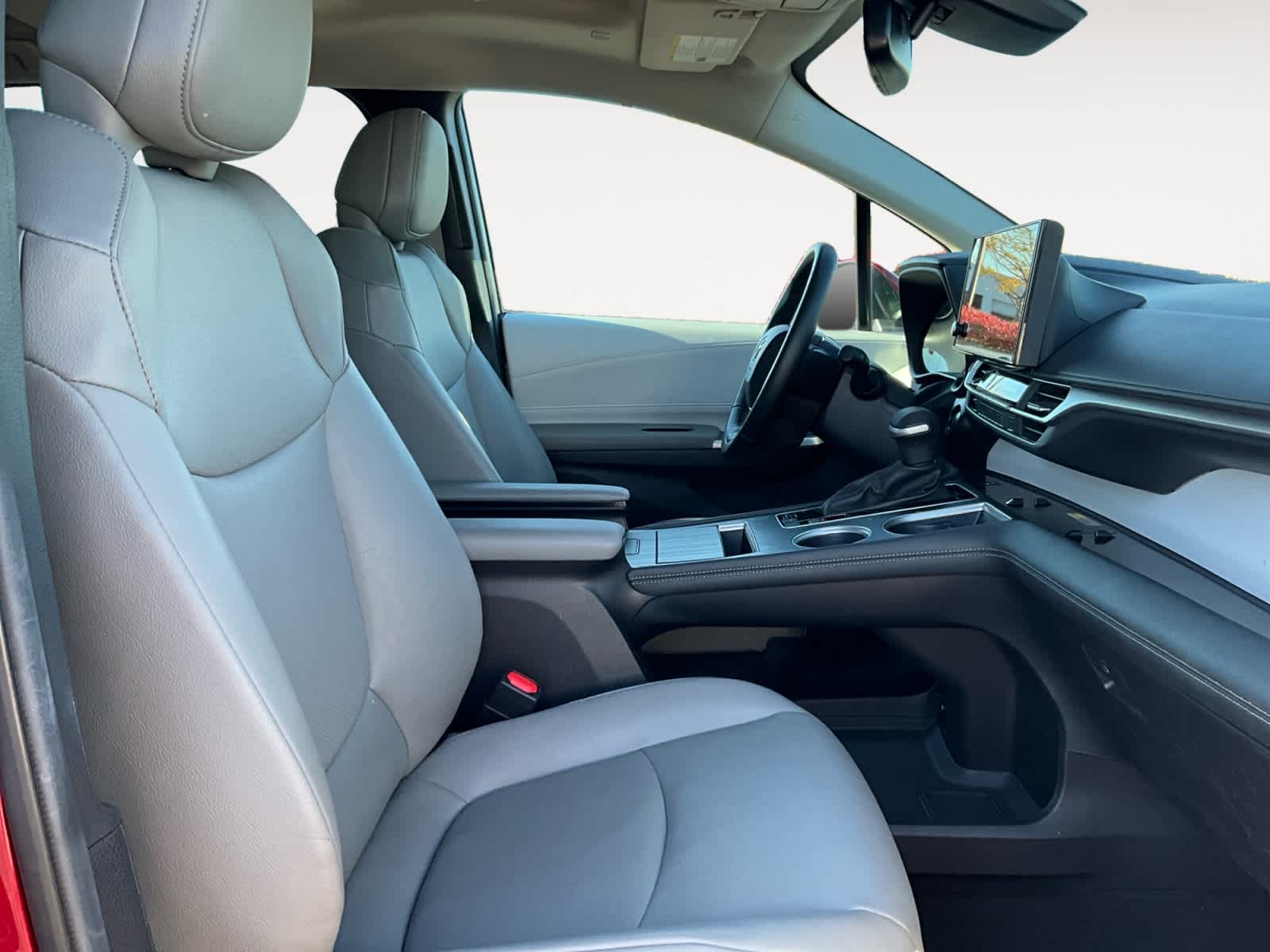 Used 2025 Toyota Sienna Van