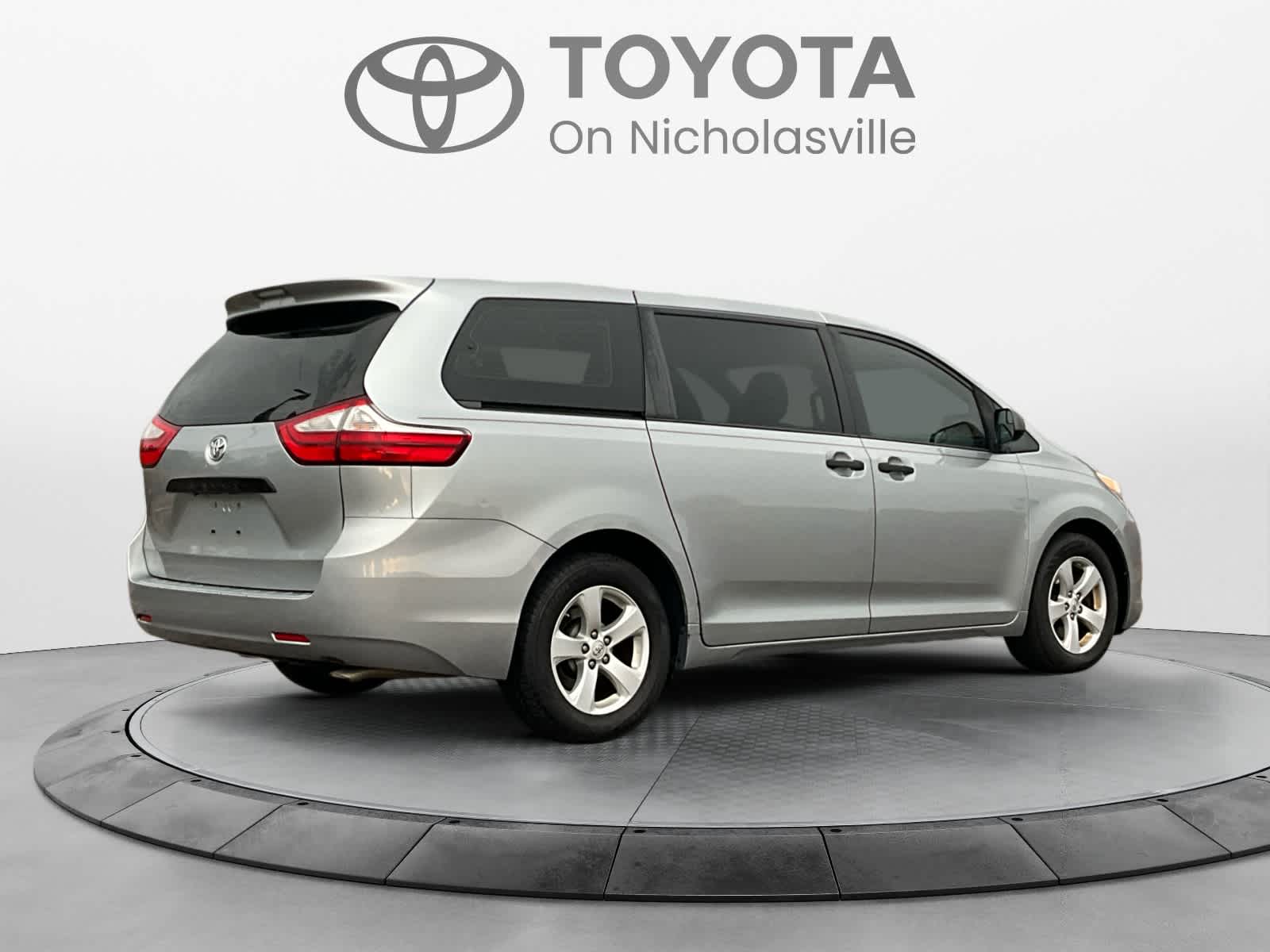 Used 2016 Toyota Sienna Van