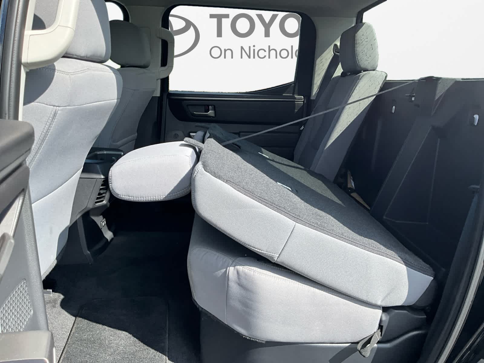 2024 Toyota Tundra SR5 - Photo 28