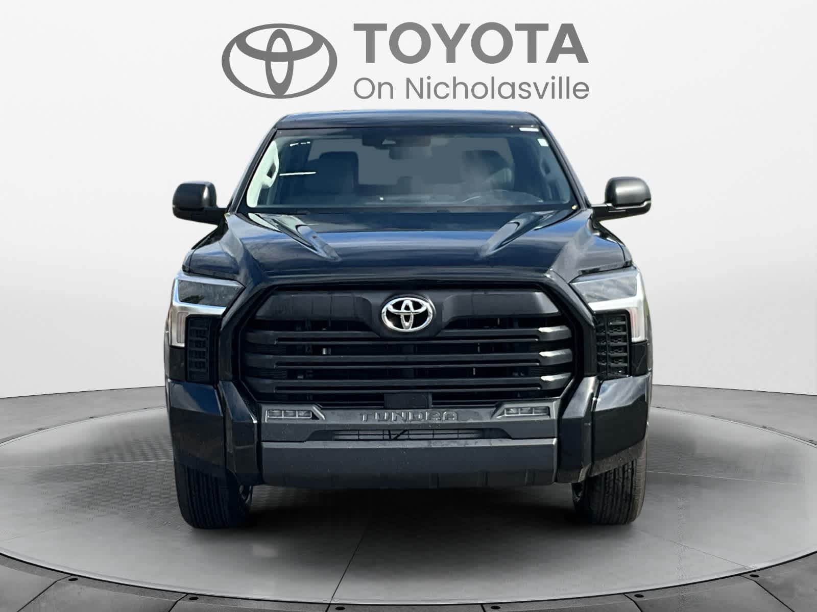 2024 Toyota Tundra SR5 - Photo 8