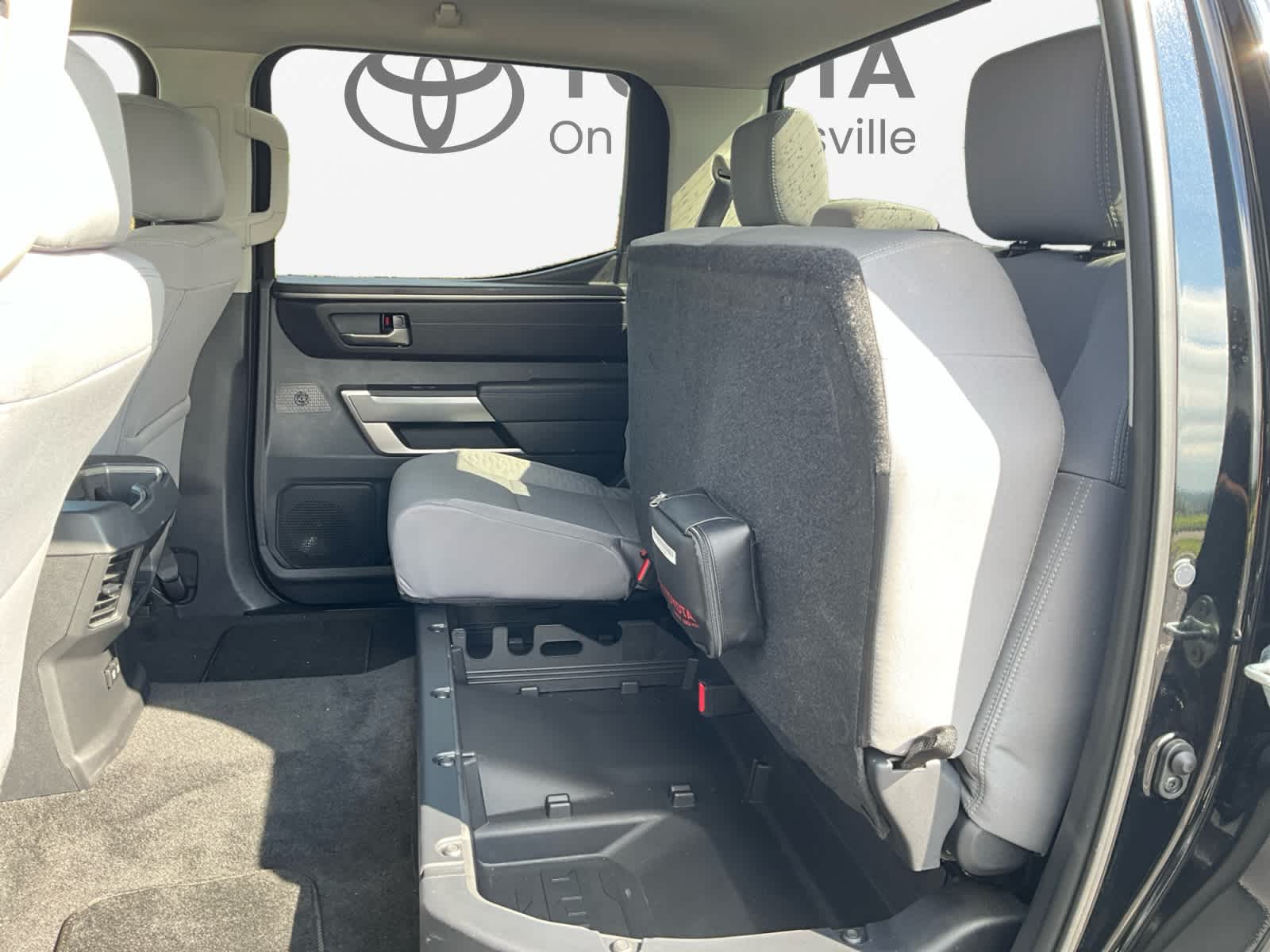 2024 Toyota Tundra SR5 - Photo 29