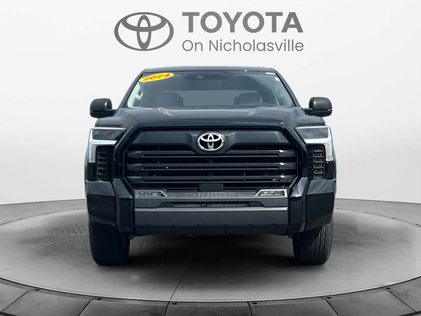 2024 Toyota Tundra SR5 - Photo 8