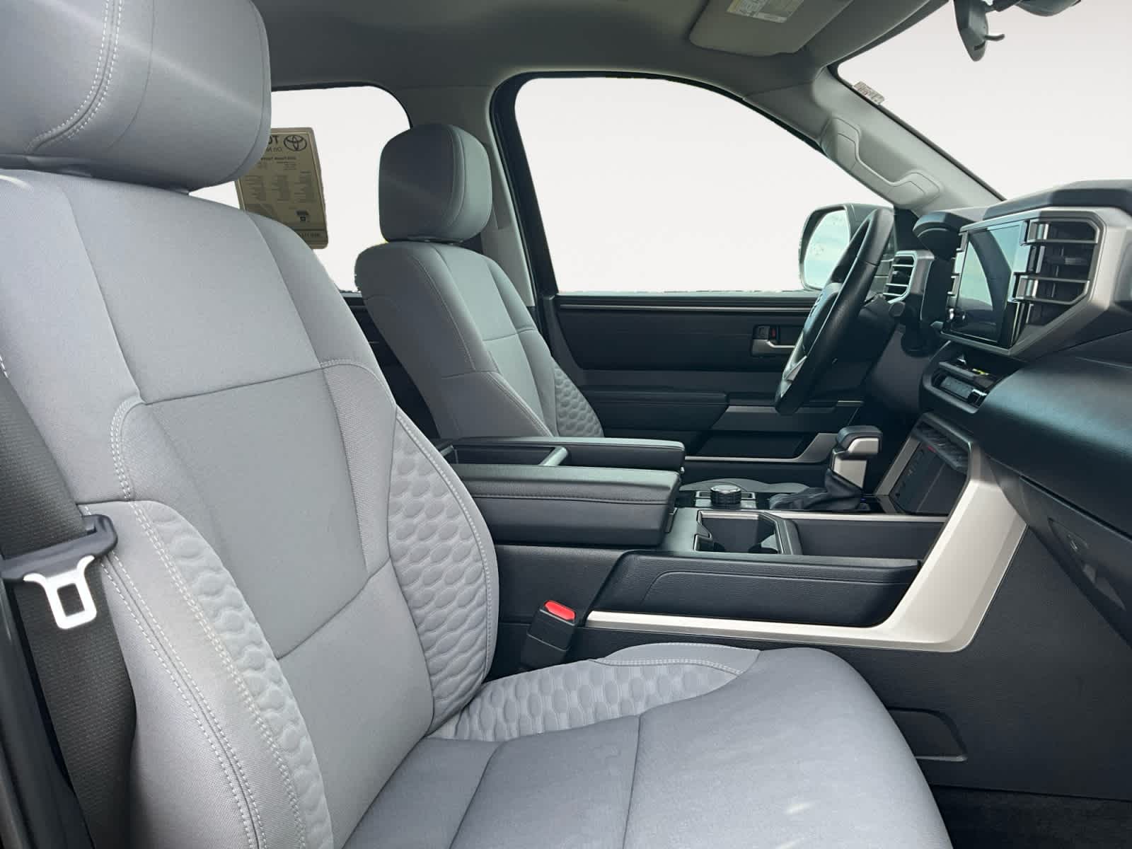 2024 Toyota Tundra SR5 - Photo 15