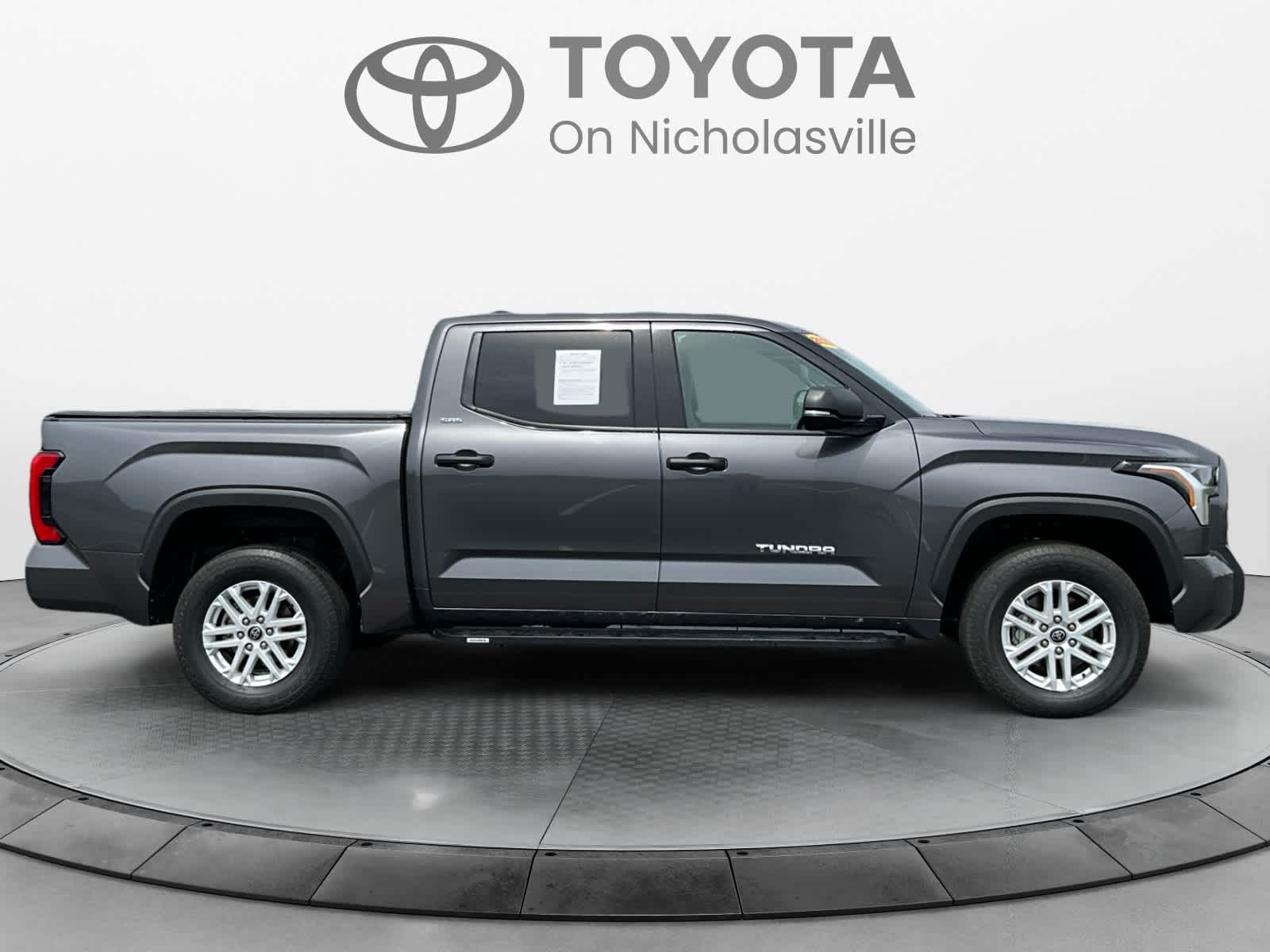 2023 Toyota Tundra SR5 - Photo 6