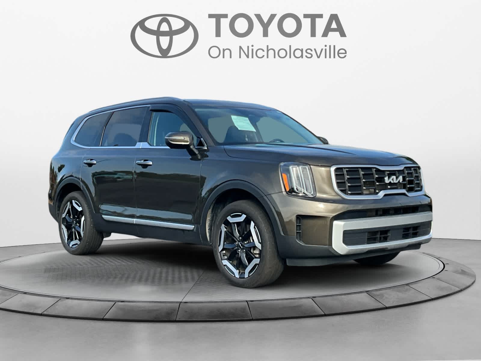 Used 2024 Kia Telluride SUV