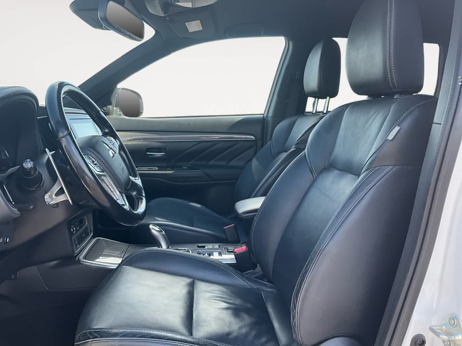 Used 2022 Mitsubishi Outlander PHEV SUV