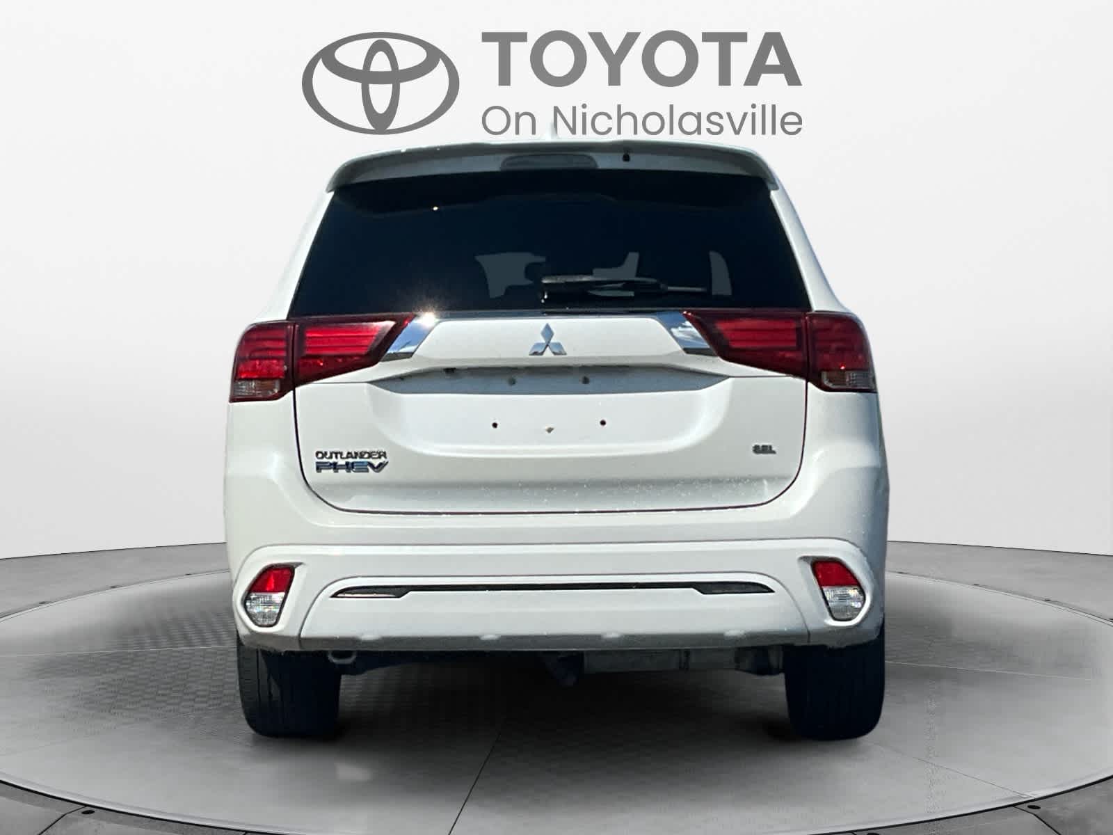 Used 2022 Mitsubishi Outlander PHEV SUV