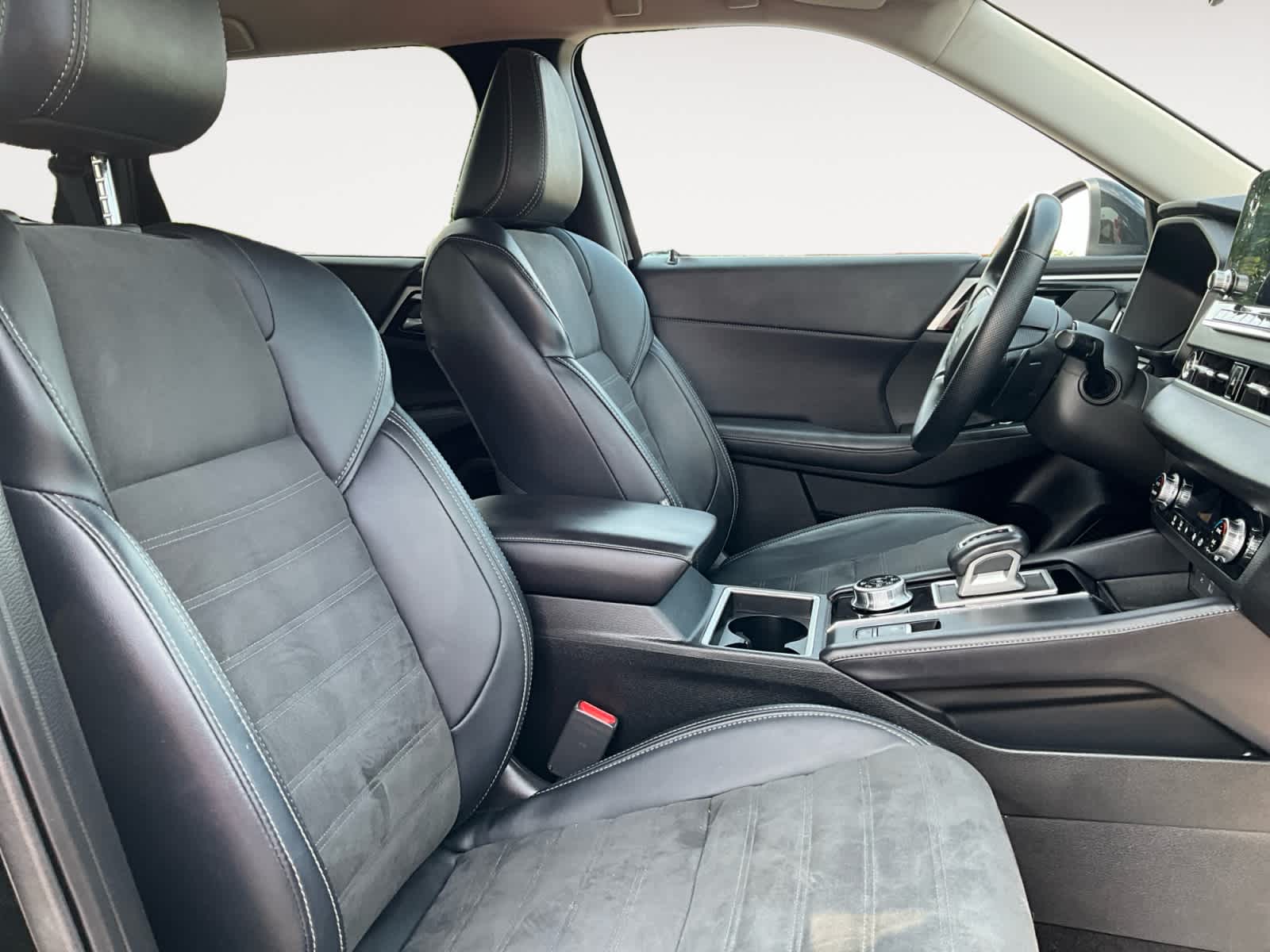 Used 2024 Mitsubishi Outlander SUV