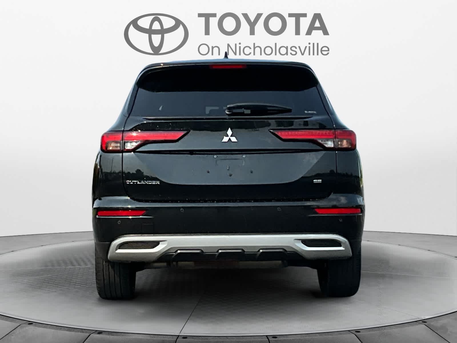 Used 2024 Mitsubishi Outlander SUV