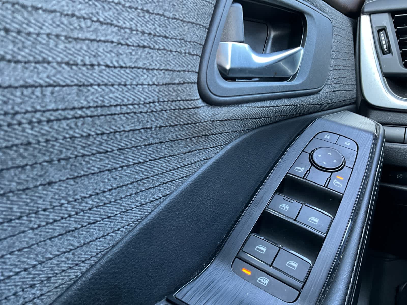 Used 2023 Nissan Rogue SUV