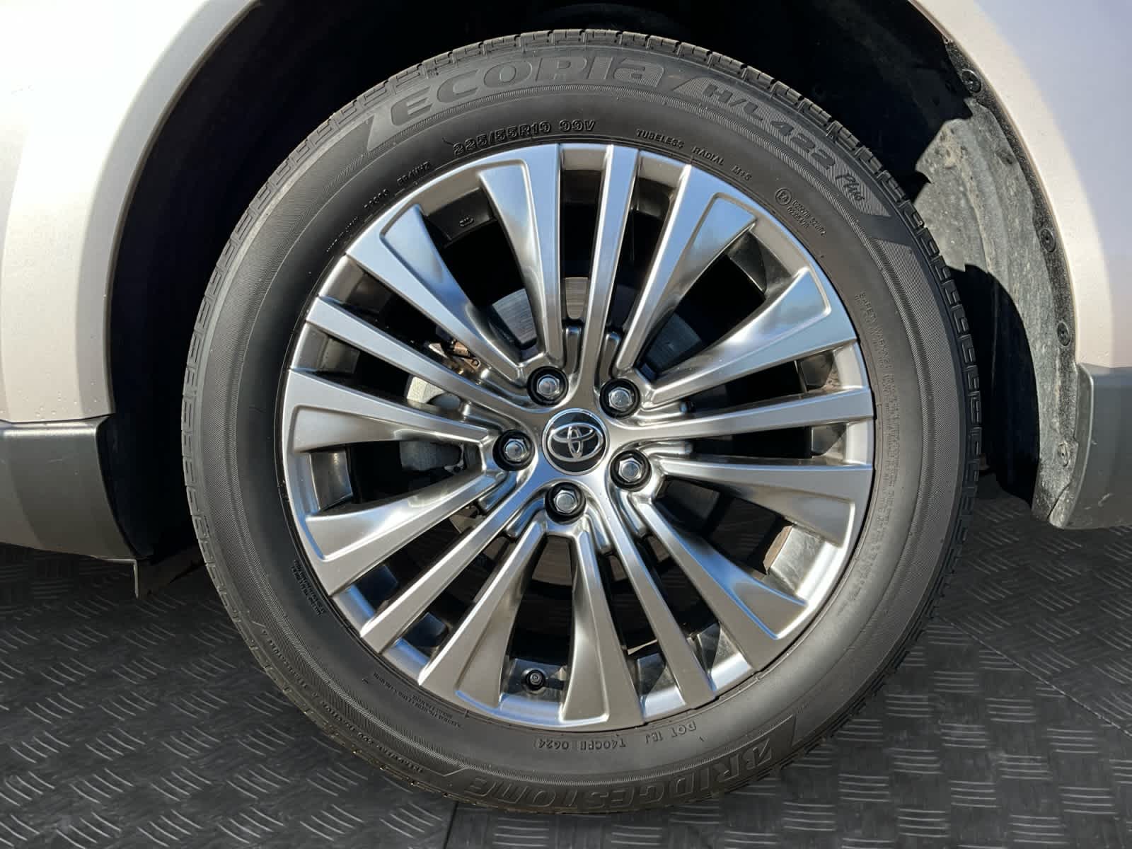 Used 2024 Toyota Venza SUV
