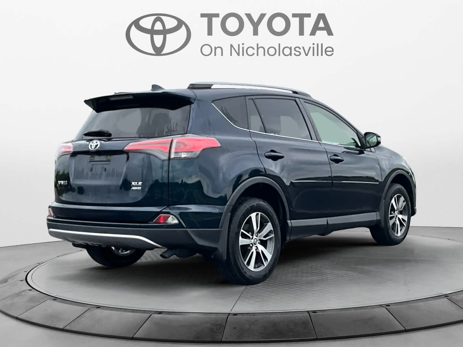 Used 2018 Toyota RAV4 SUV