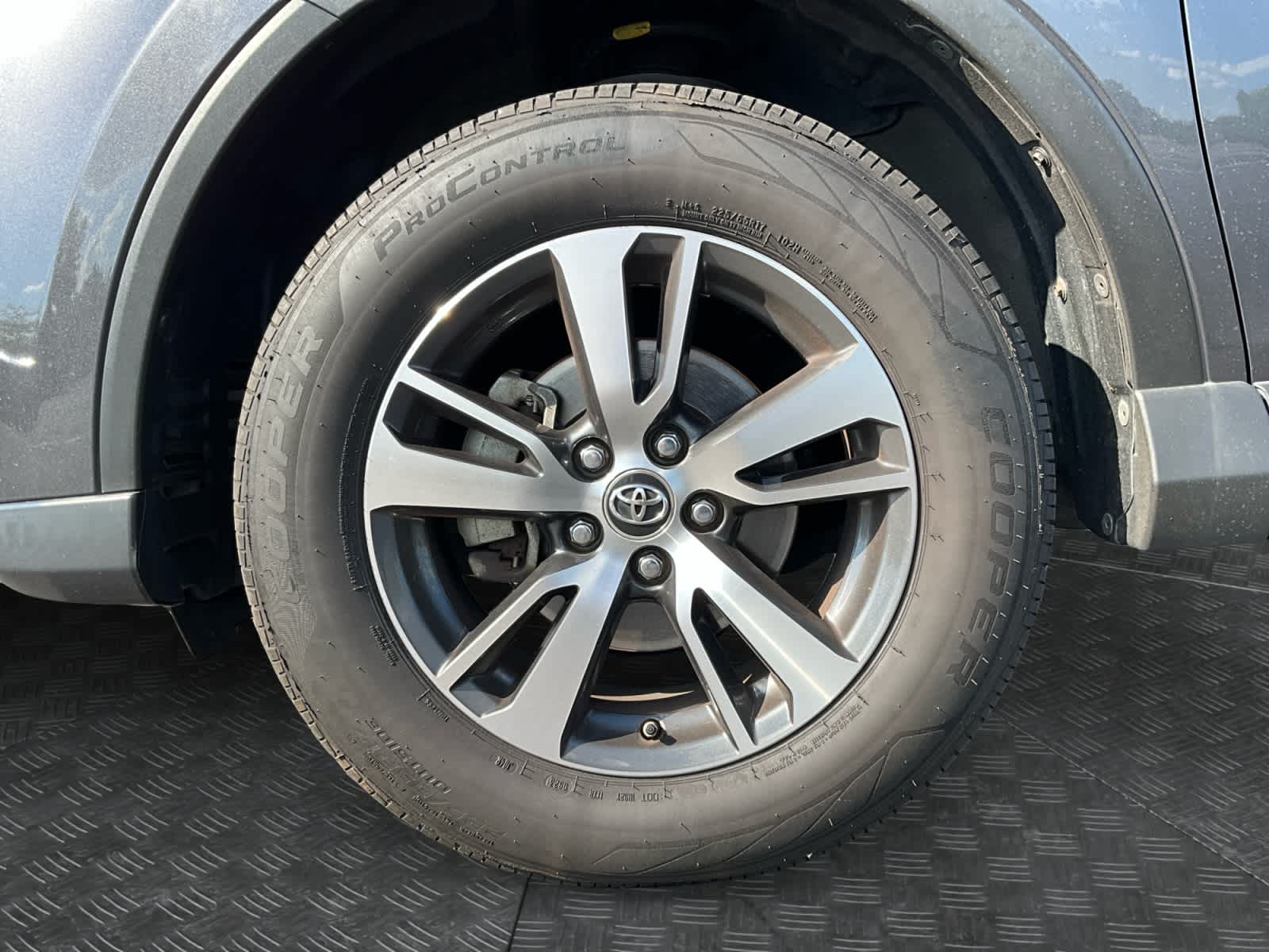 Used 2018 Toyota RAV4 SUV