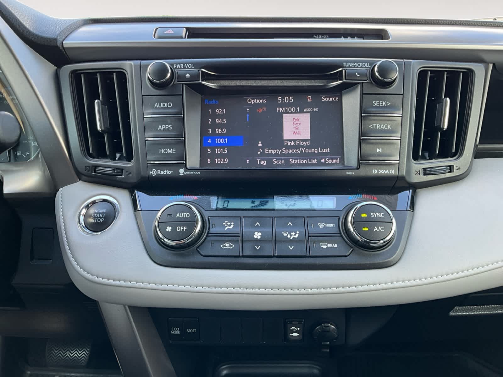 Used 2018 Toyota RAV4 SUV