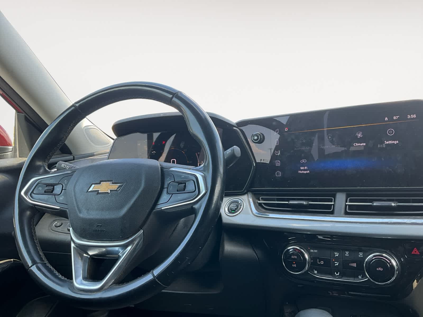 Used 2024 Chevrolet Trax SUV