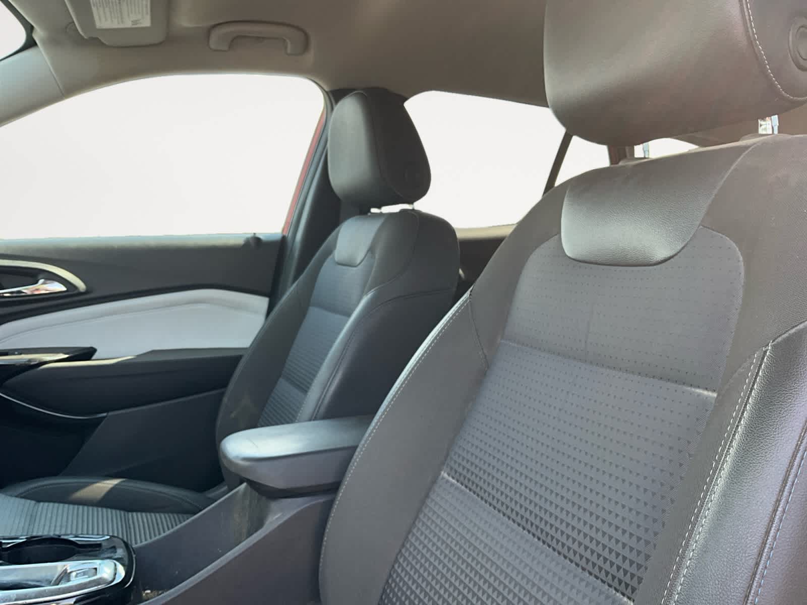 Used 2024 Chevrolet Trax SUV