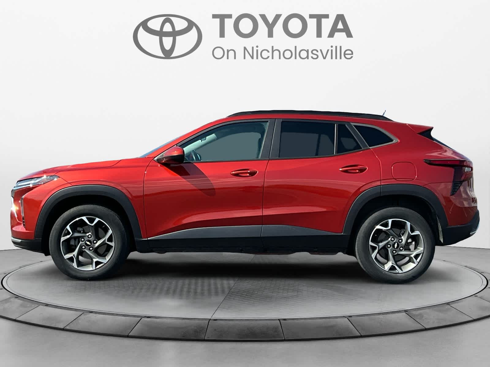 Used 2024 Chevrolet Trax SUV