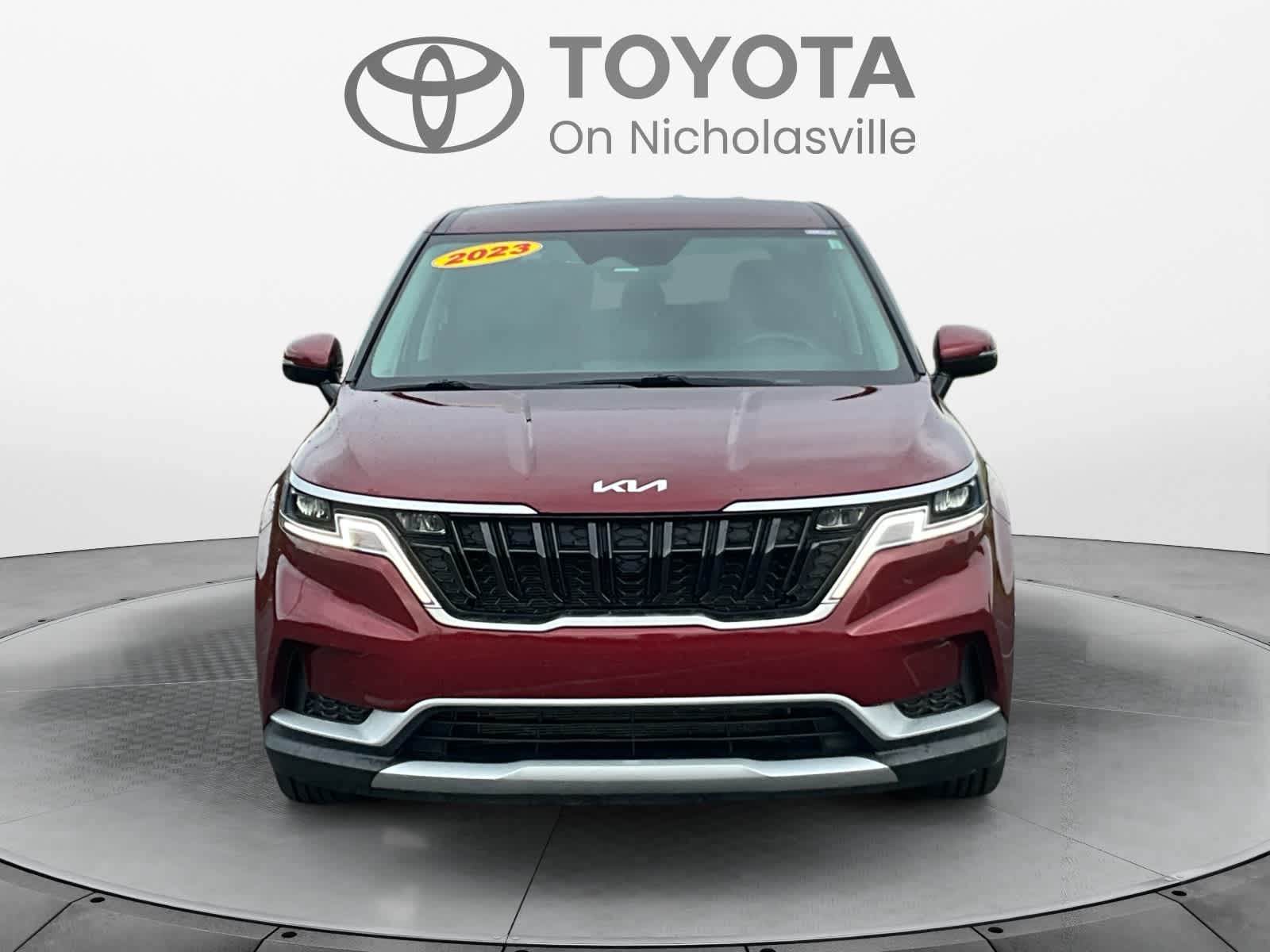 Used 2023 Kia Carnival Van
