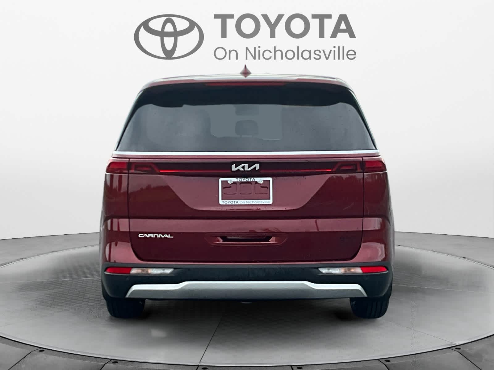 Used 2023 Kia Carnival Van