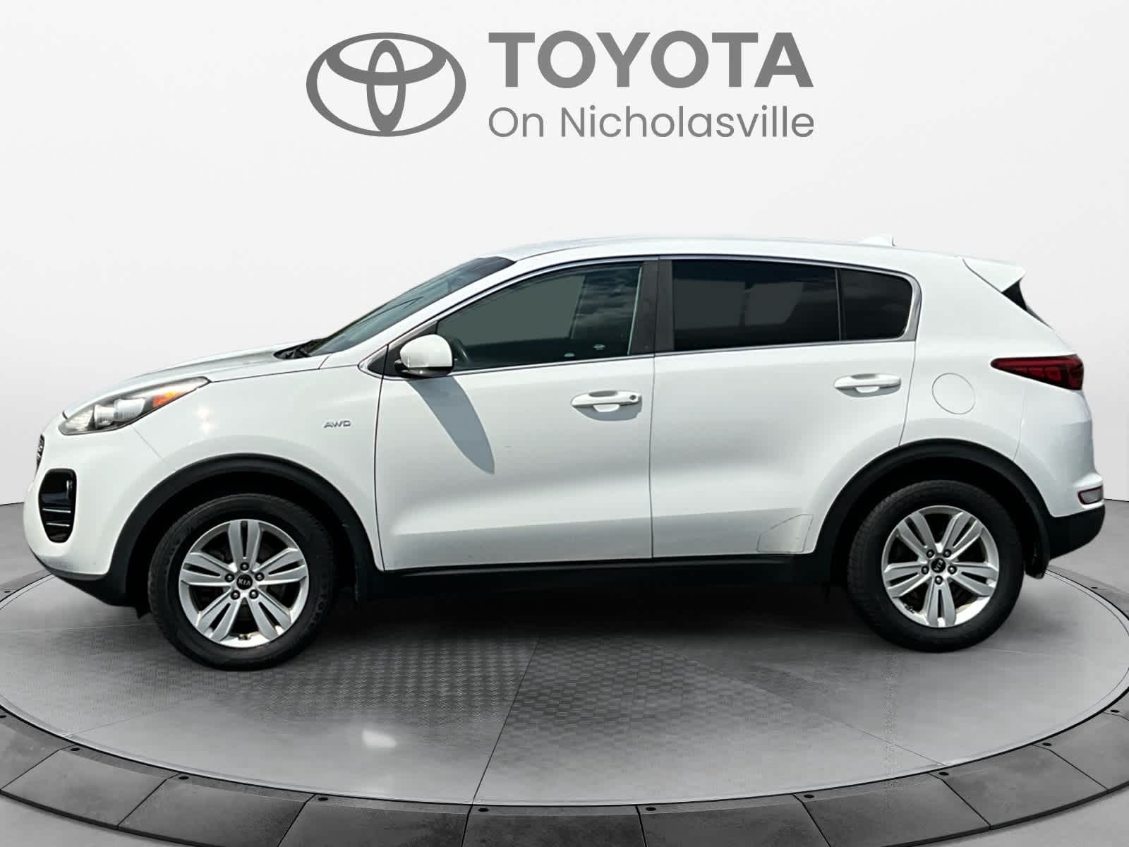 Used 2018 Kia Sportage LX with VIN KNDPMCAC1J7359606 for sale in Nicholasville, KY