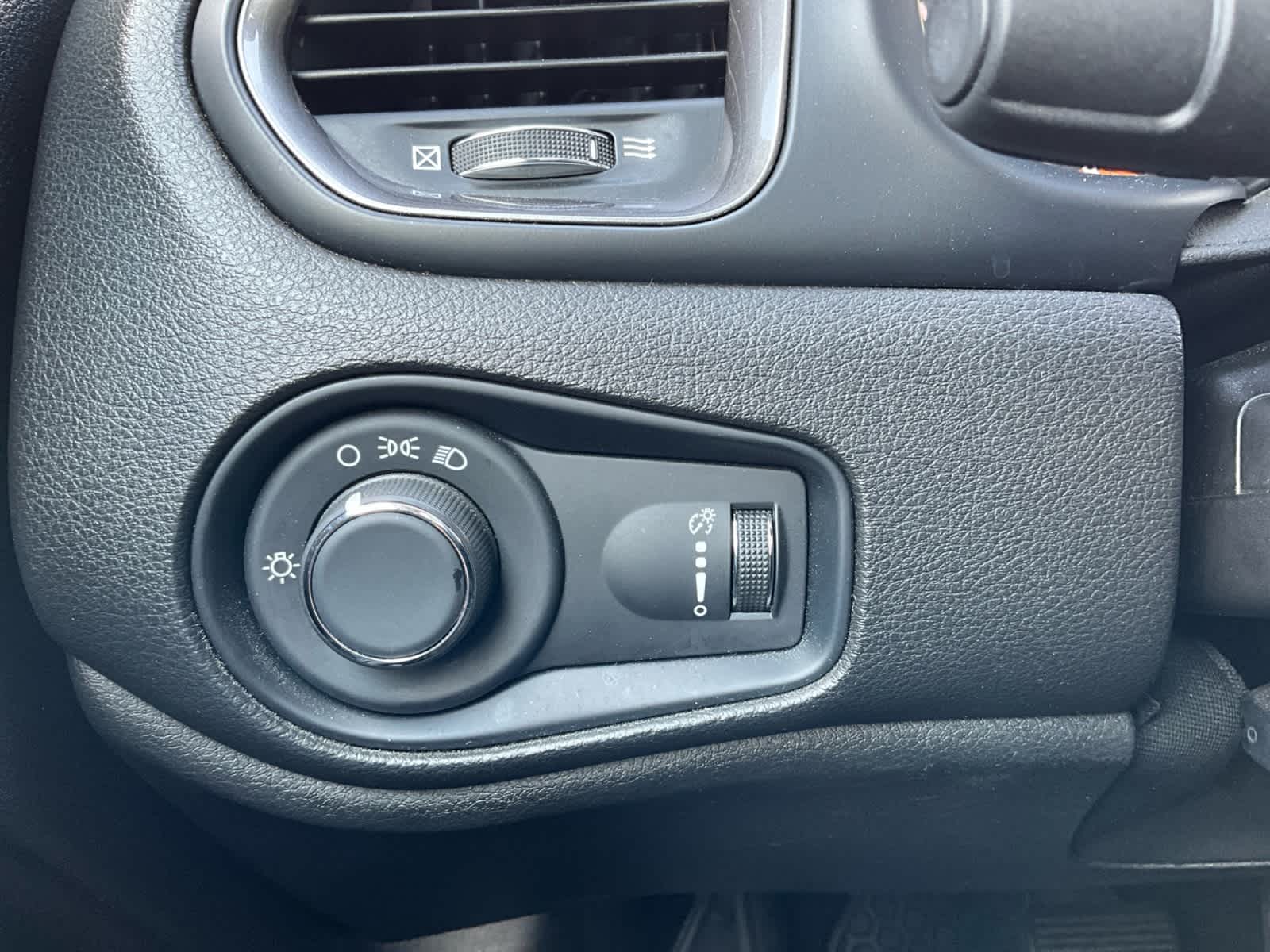 Used 2023 Jeep Renegade SUV