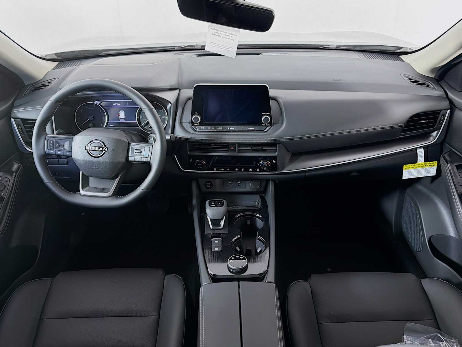 View vehicle photo 3